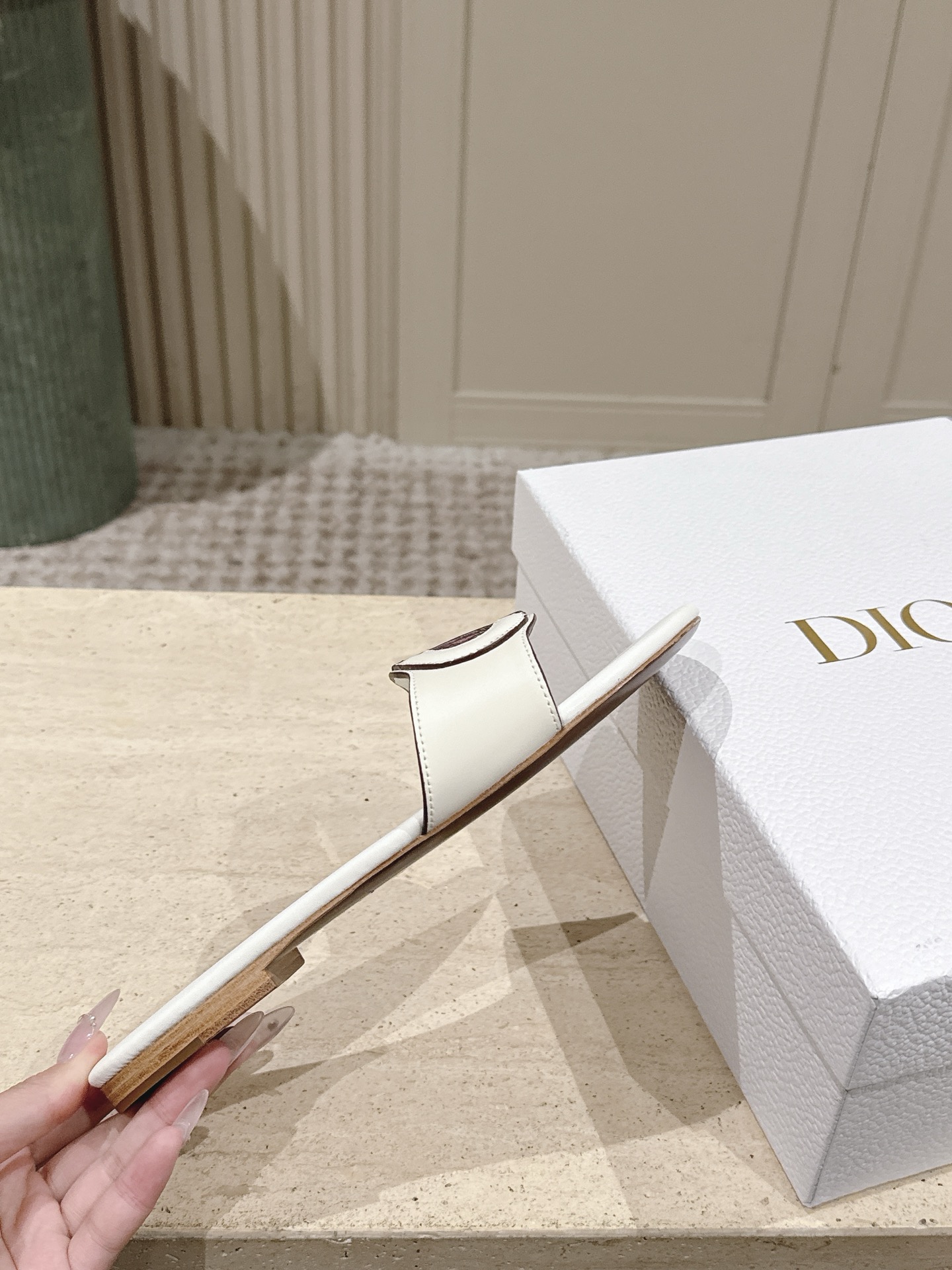 Dior Style Leather Women's Shoes style reference detail image 5 from source 785082