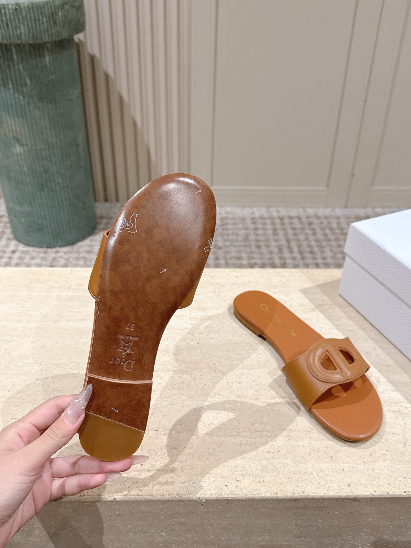Dior Style Leather Women's Shoes style reference detail image 9 from source 785084
