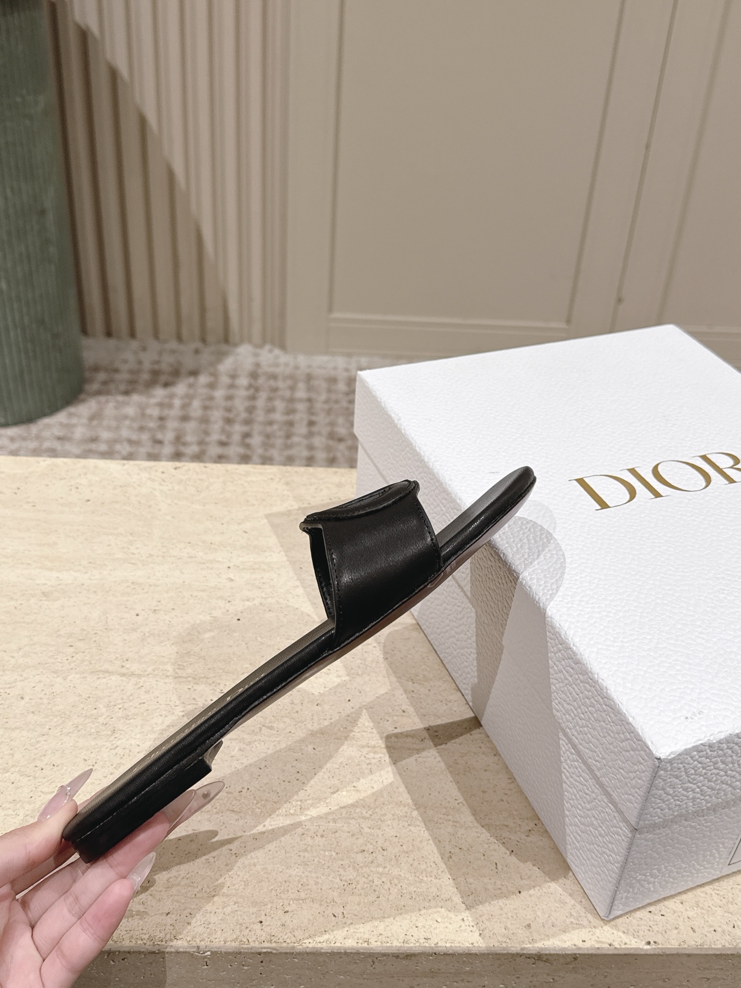 Dior Style Leather Women's Shoes style reference detail image 5 from source 785085