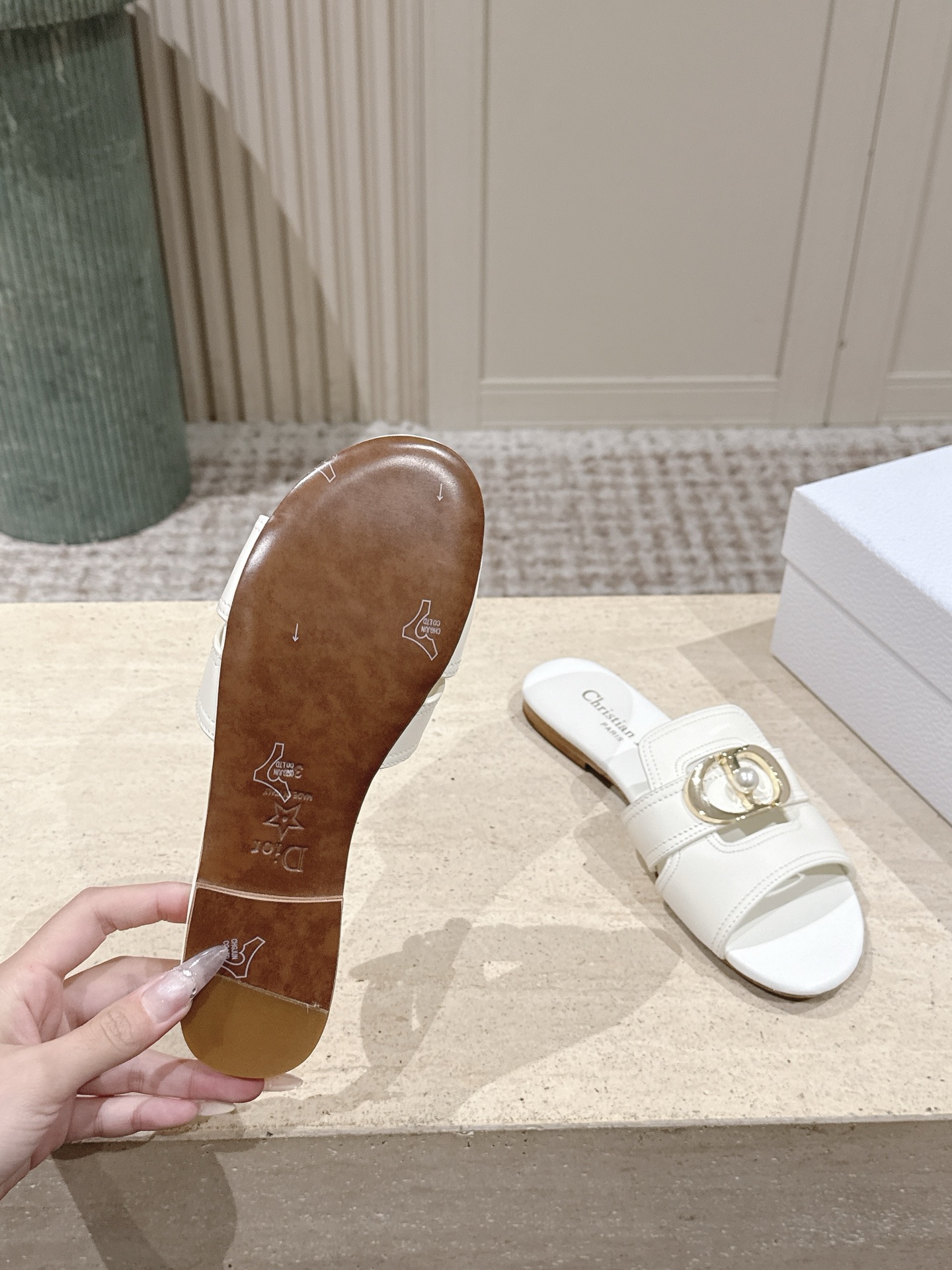Dior Style Leather Women's Shoes style reference detail image 9 from source 785087