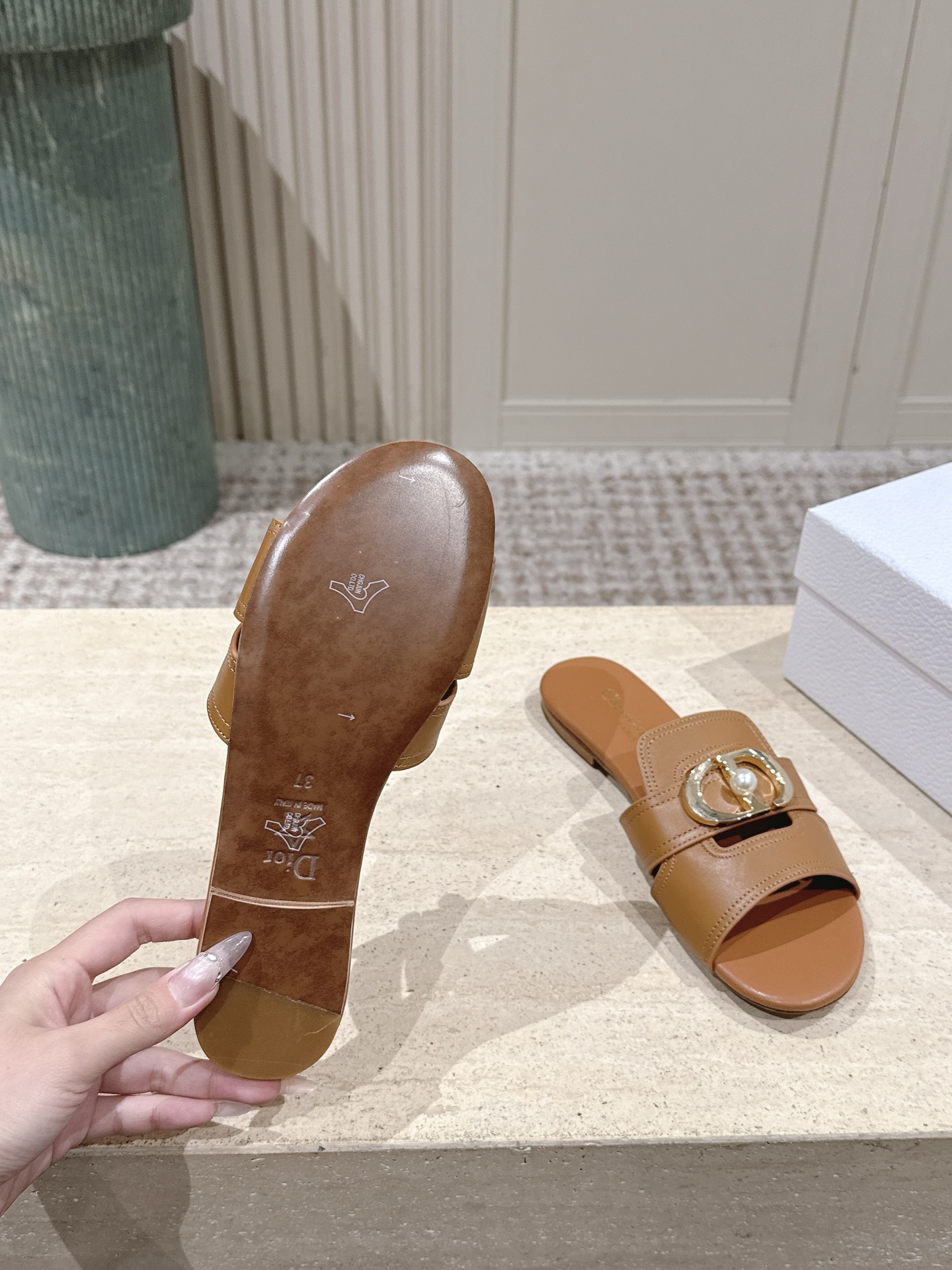 Dior Style Leather Women's Shoes style reference detail image 9 from source 785088