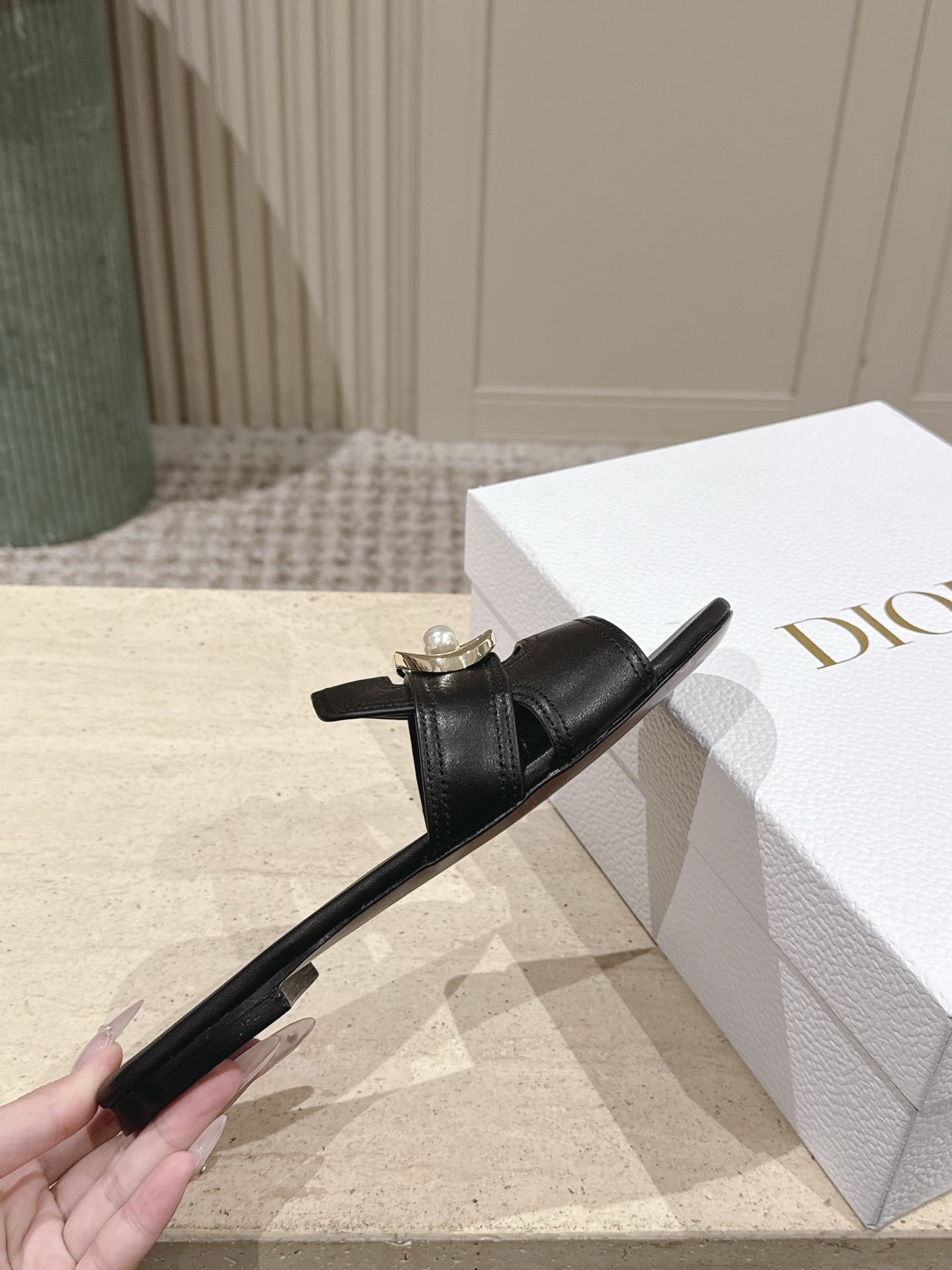 Dior Style Leather Women's Shoes style reference detail image 5 from source 785089