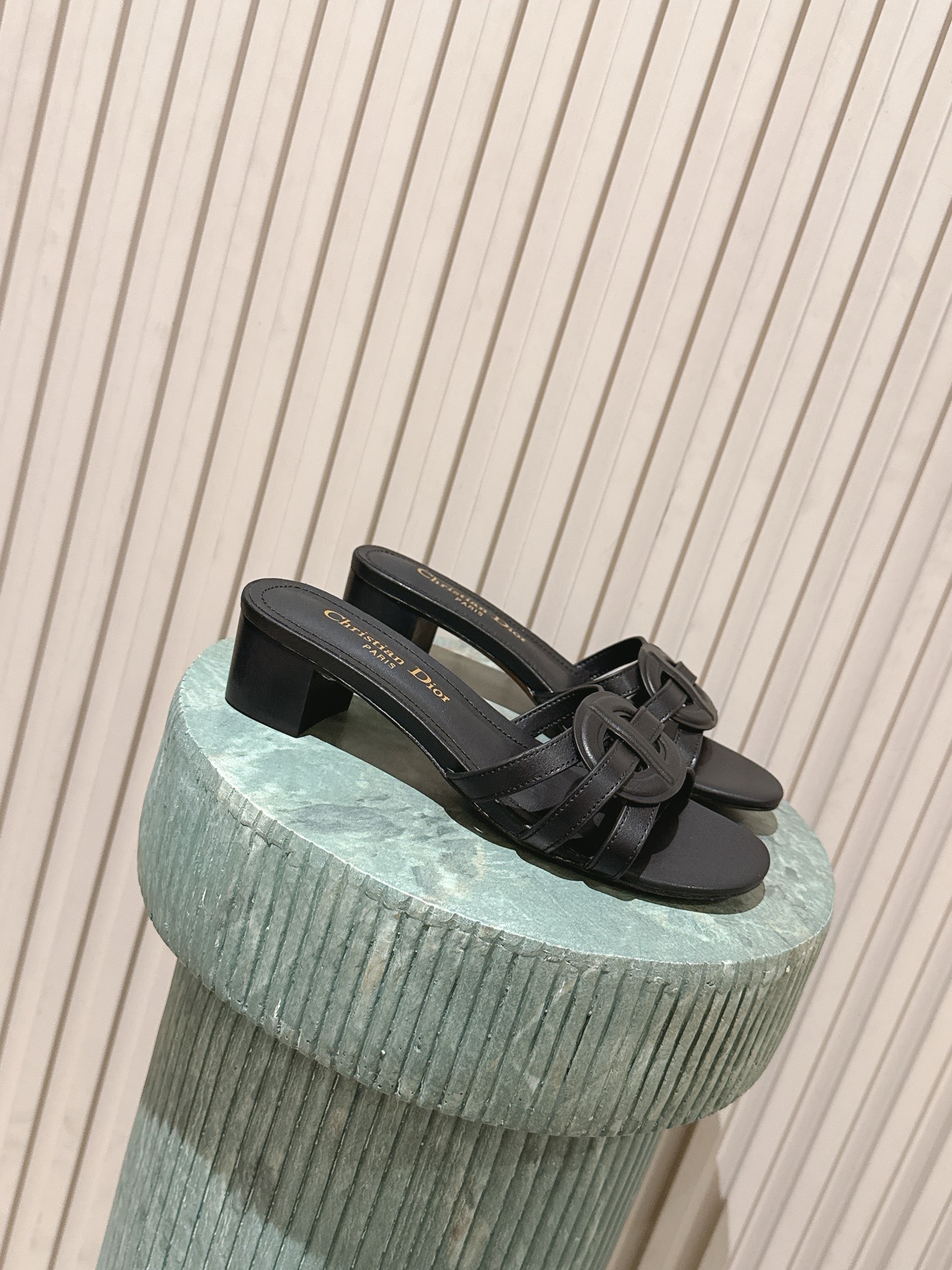 Dior Style Leather Women's Shoes style reference detail image 1 from source 785090