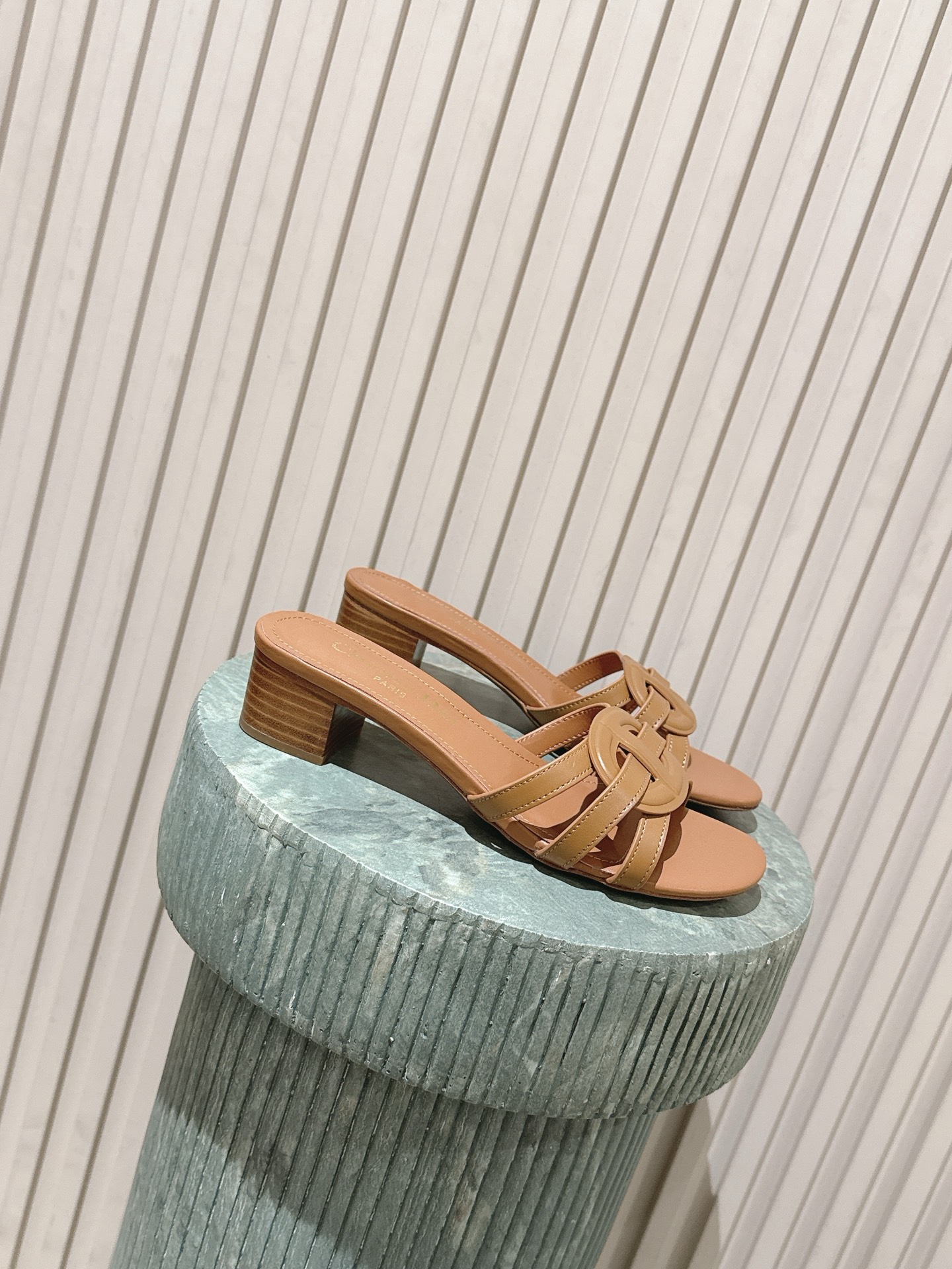 Dior Style Leather Women's Shoes style reference detail image 1 from source 785091