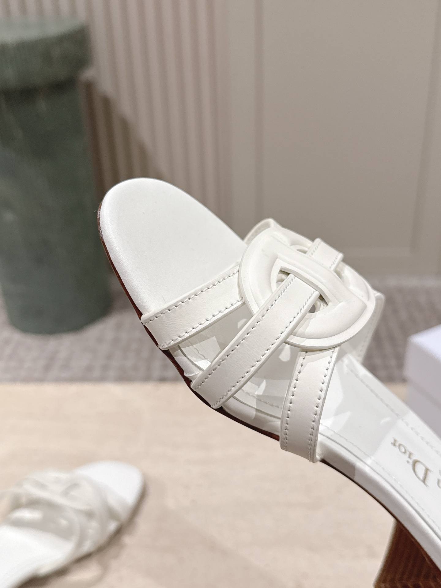 Dior Style Leather Women's Shoes style reference detail image 7 from source 785093