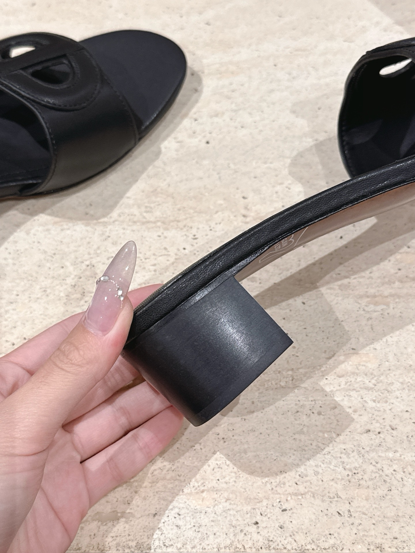 Dior Style Leather Women's Shoes style reference detail image 8 from source 785094