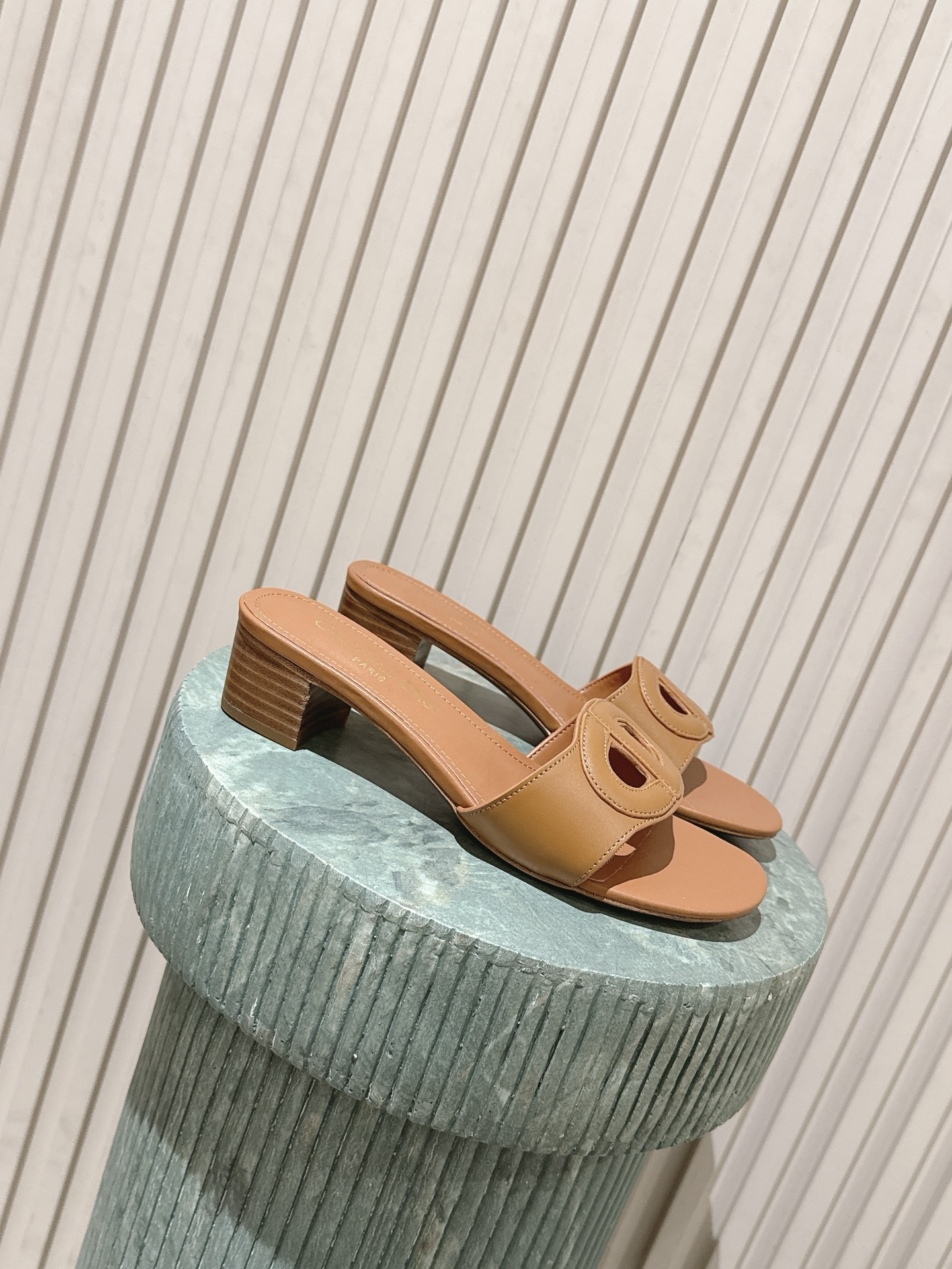 Dior Style Leather Women's Shoes style reference detail image 1 from source 785096