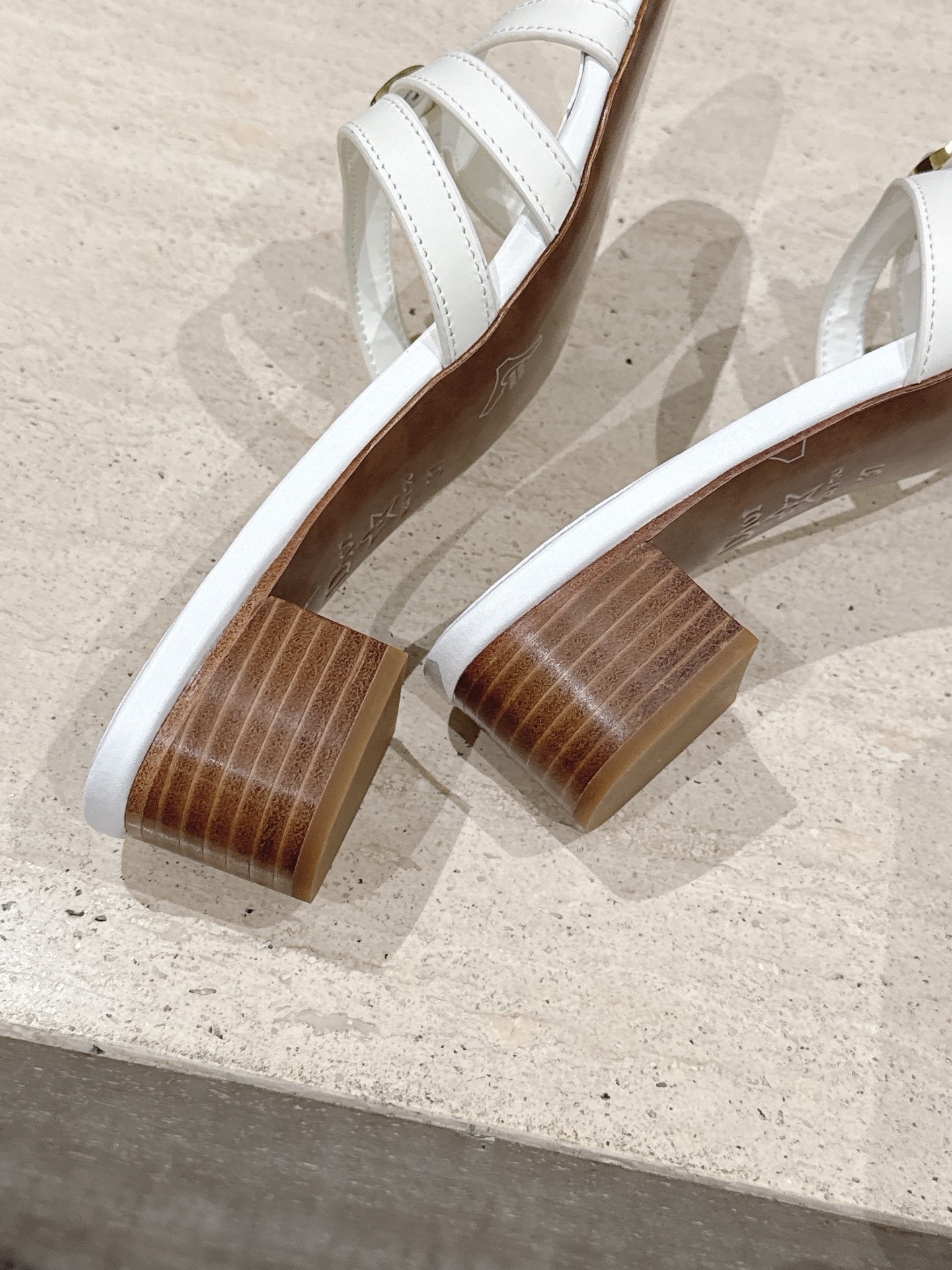 Dior Style Leather Women's Shoes style reference detail image 8 from source 785098