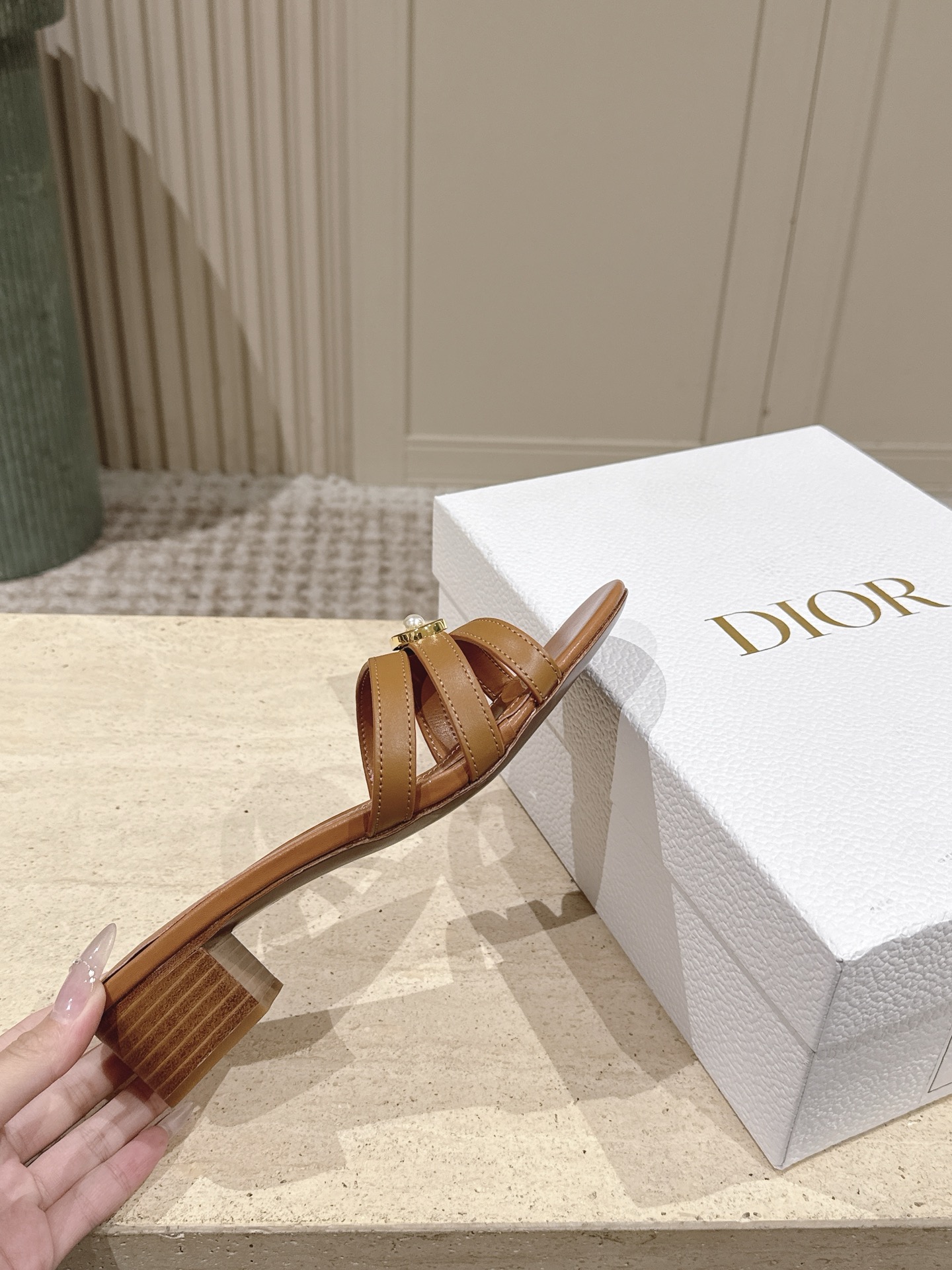 Dior Style Leather Women's Shoes style reference detail image 5 from source 785100