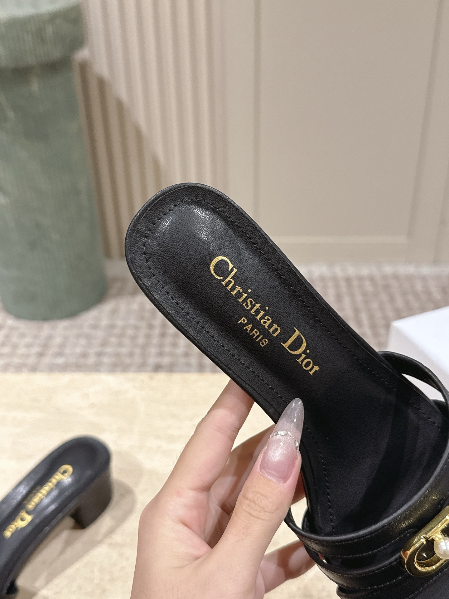 Dior Style Leather Women's Shoes style reference detail image 6 from source 785101