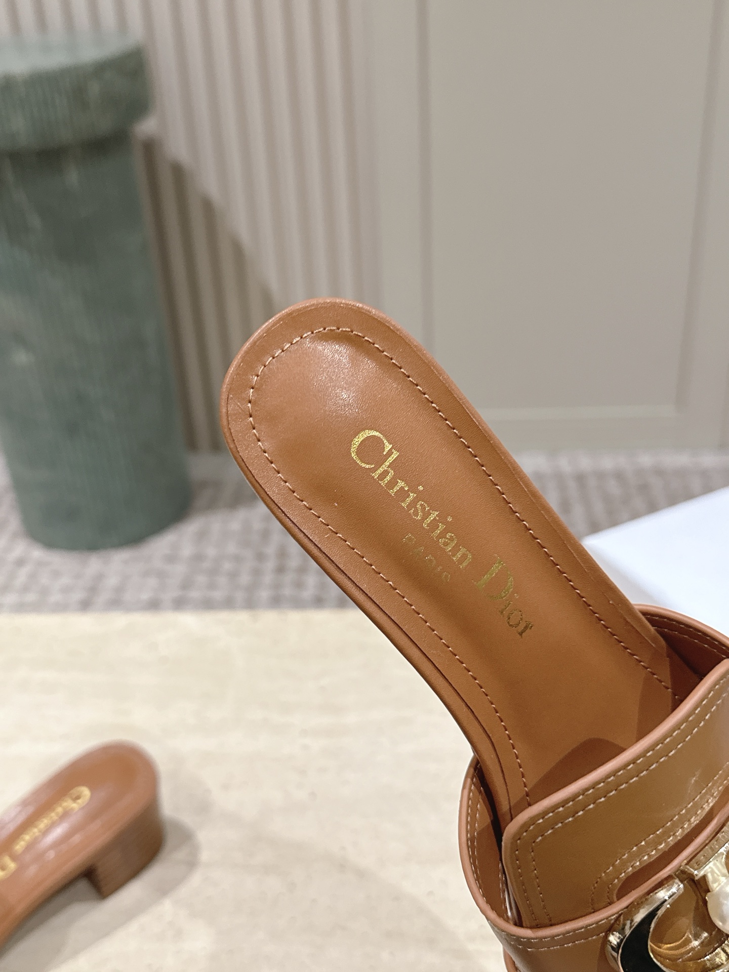 Dior Style Leather Women's Shoes style reference detail image 6 from source 785104
