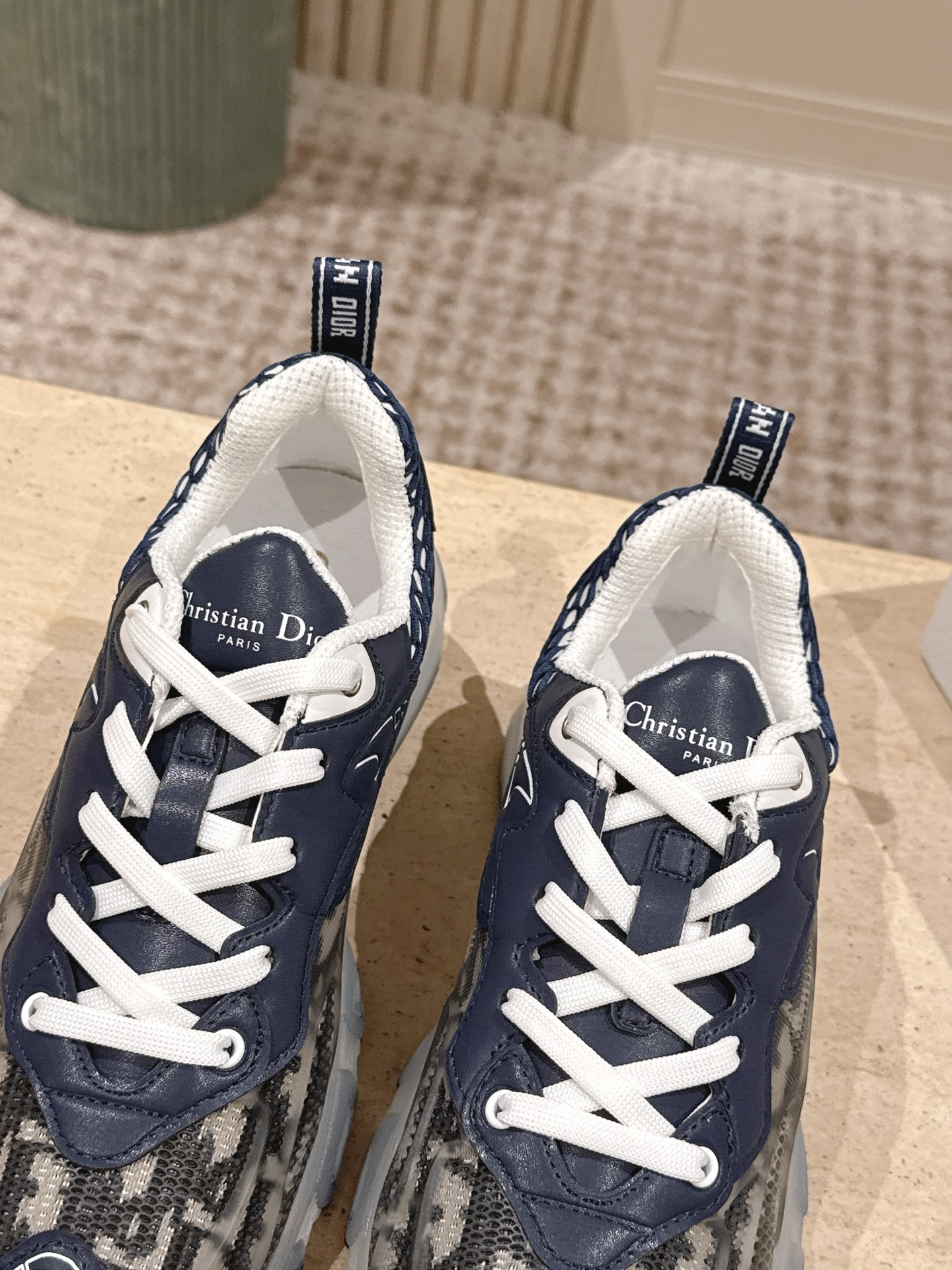 Dior Style Women's Shoes style reference detail image 8 from source 785106