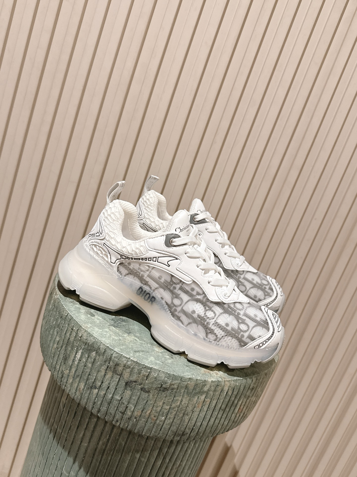 Dior Style Women's Shoes style reference detail image 1 from source 785107