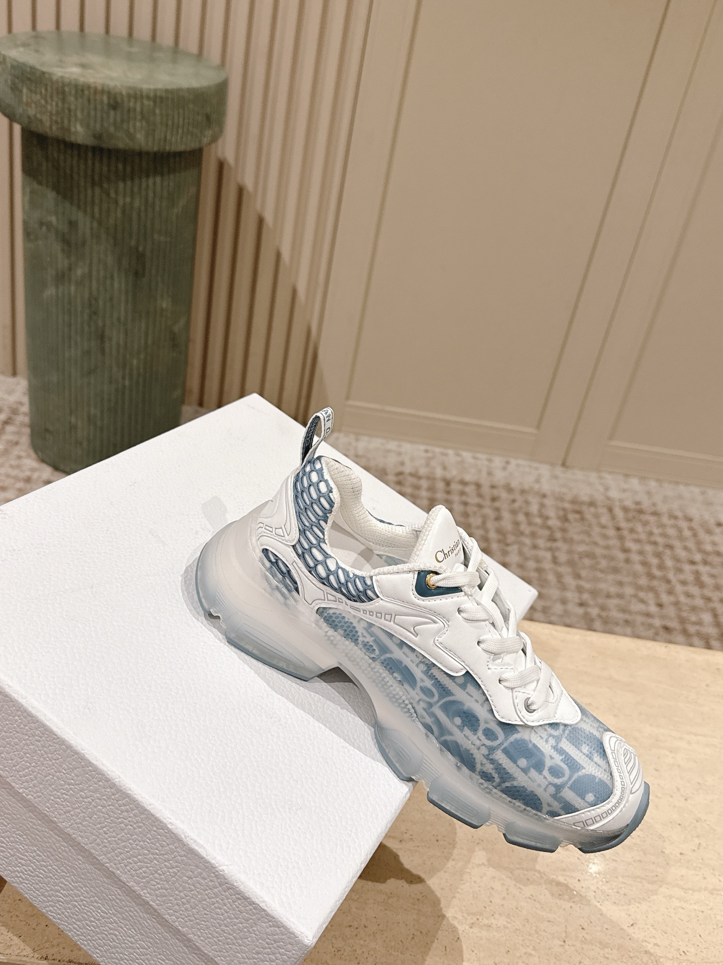 Dior Style Women's Shoes style reference detail image 4 from source 785108