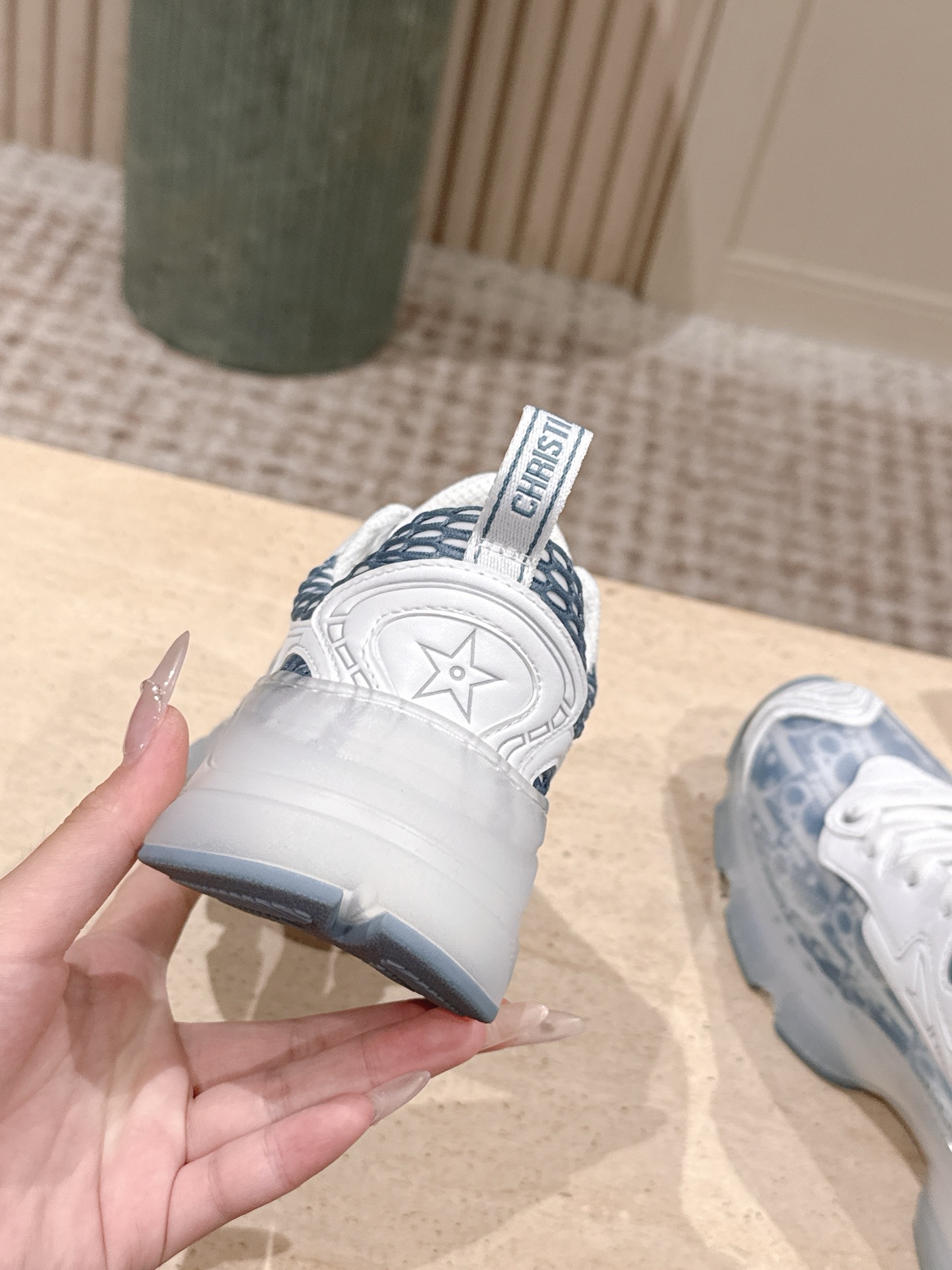 Dior Style Women's Shoes style reference detail image 8 from source 785108