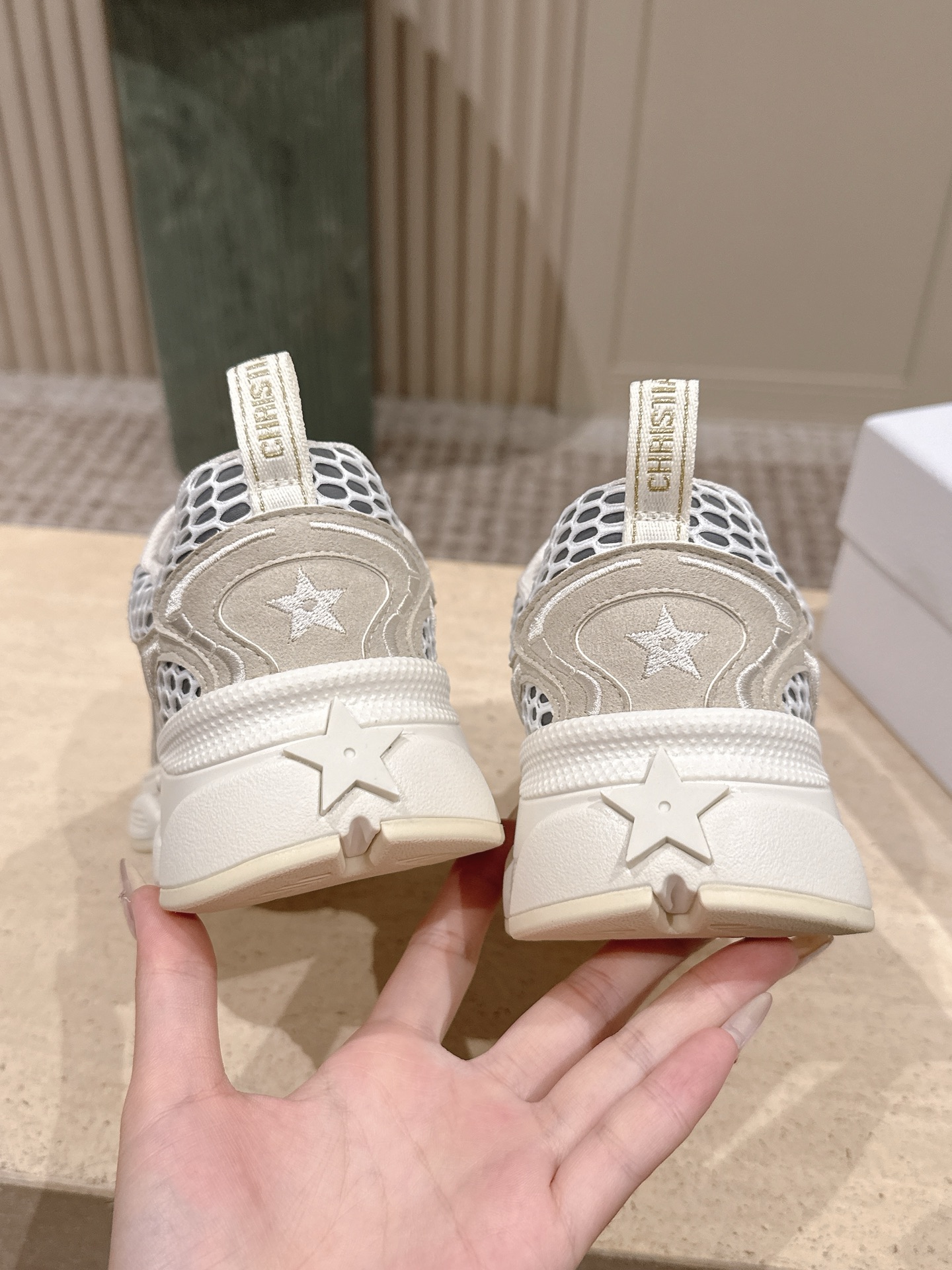 Dior Style Women's Shoes style reference detail image 7 from source 785109