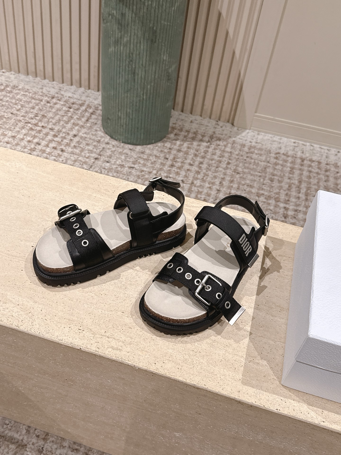 Dior Style Black Leather Women's Shoes style reference detail image 3 from source 785114