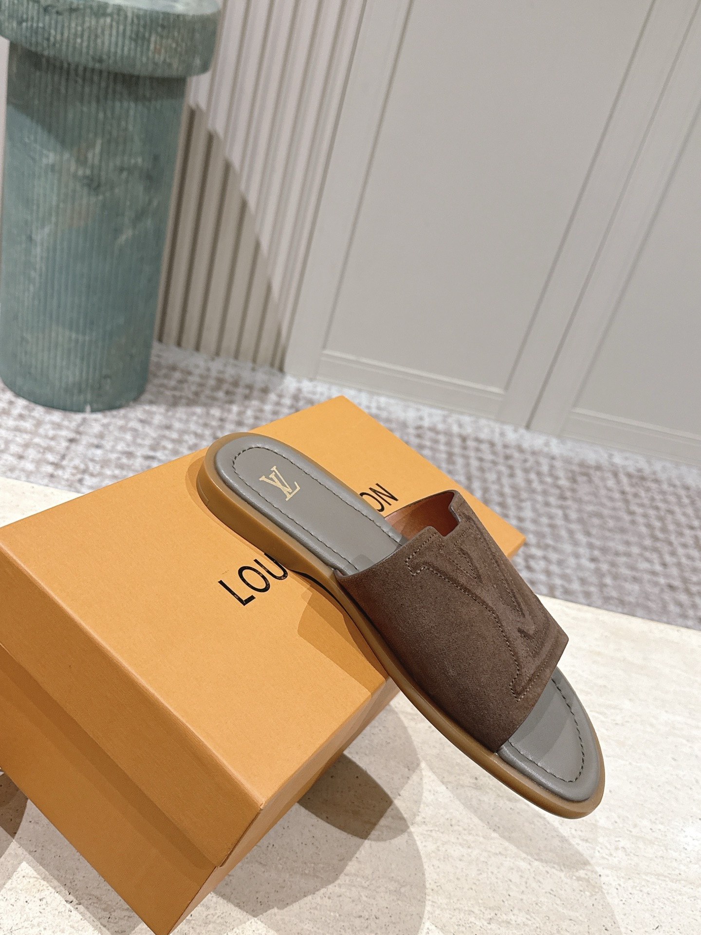 LV Style Leather Women's Shoes style reference detail image 4 from source 783679