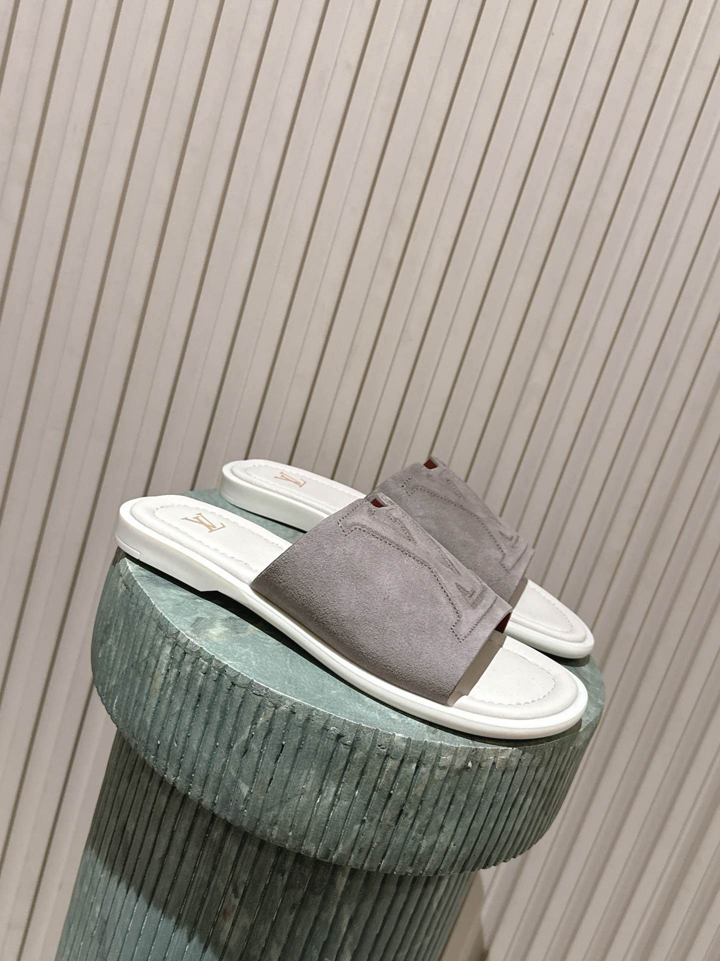 LV Style Leather Women's Shoes style reference detail image 1 from source 783680