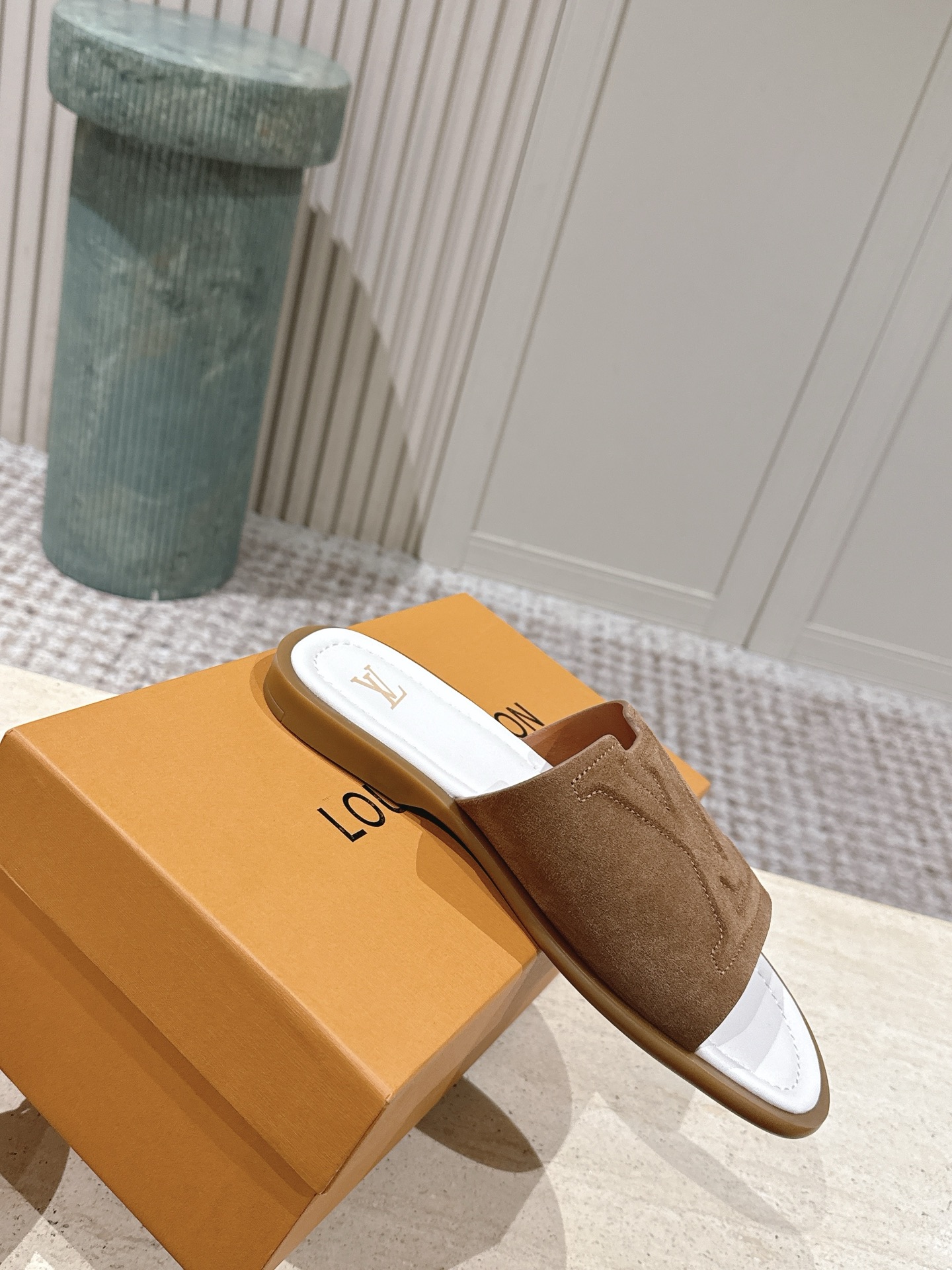 LV Style Leather Women's Shoes style reference detail image 4 from source 783682