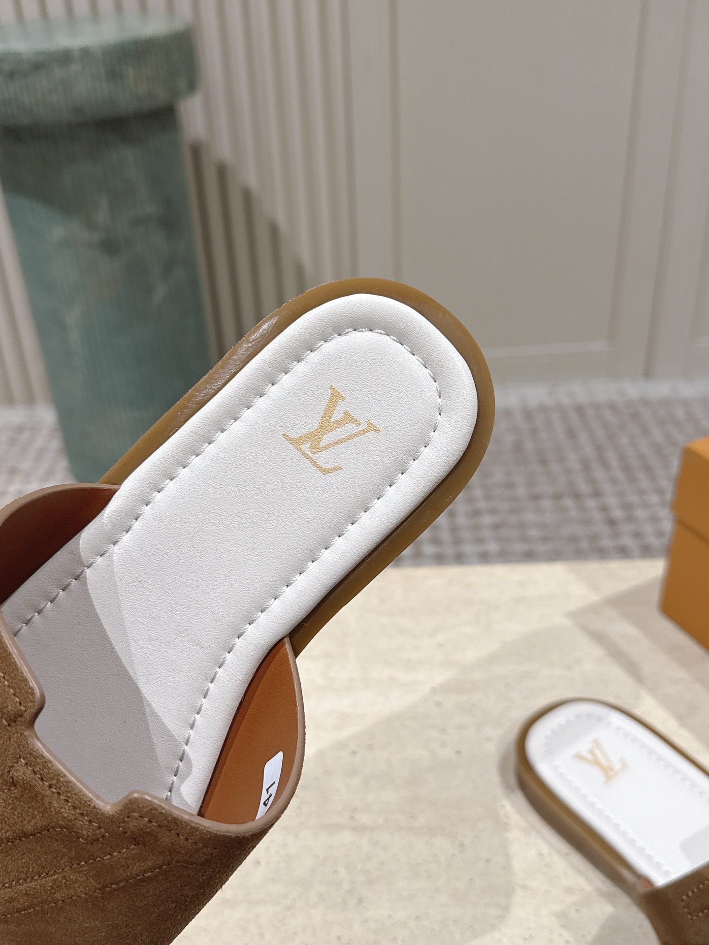 LV Style Leather Women's Shoes style reference detail image 6 from source 783682