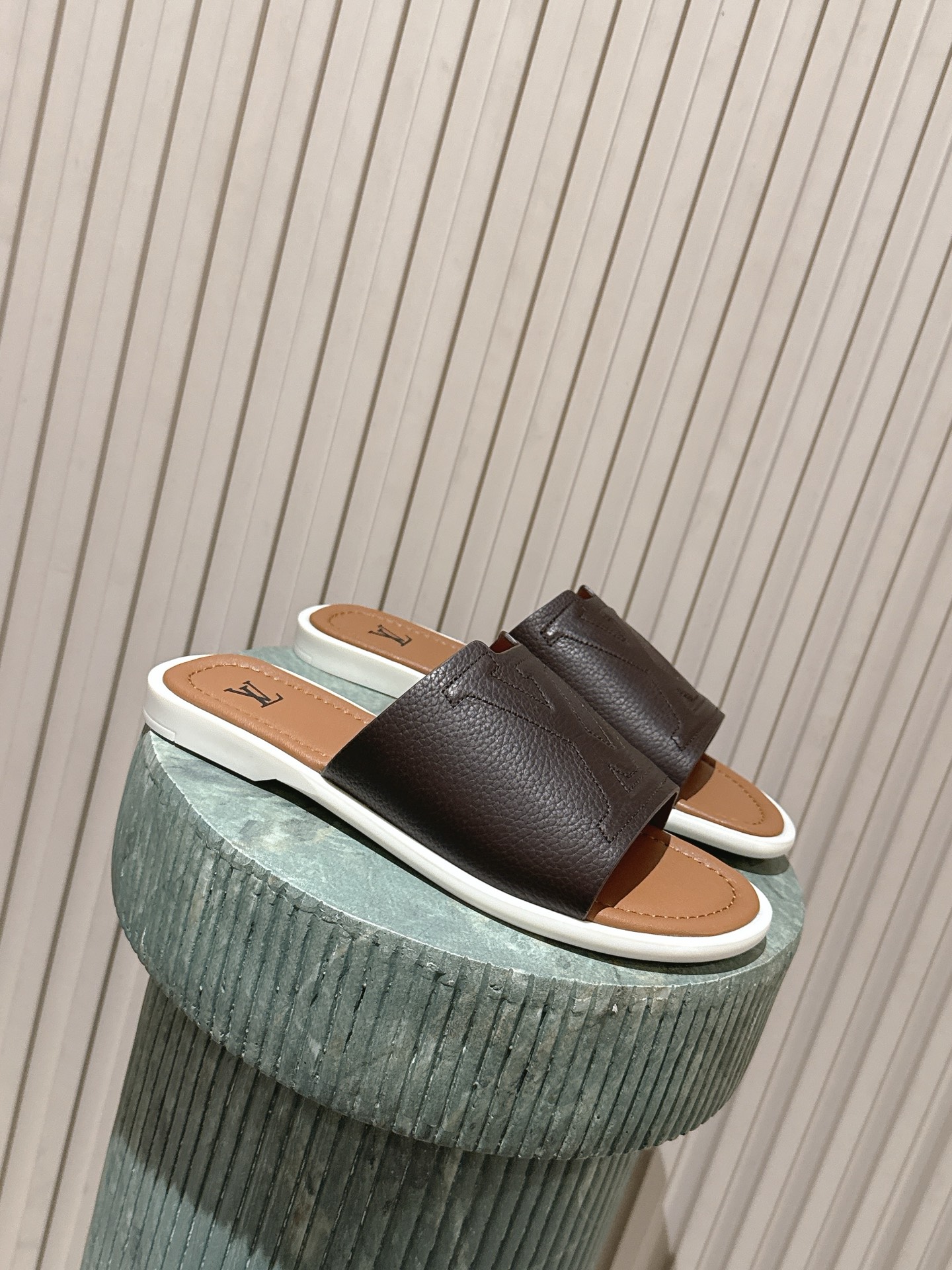 LV Style Leather Women's Shoes style reference detail image 1 from source 783685