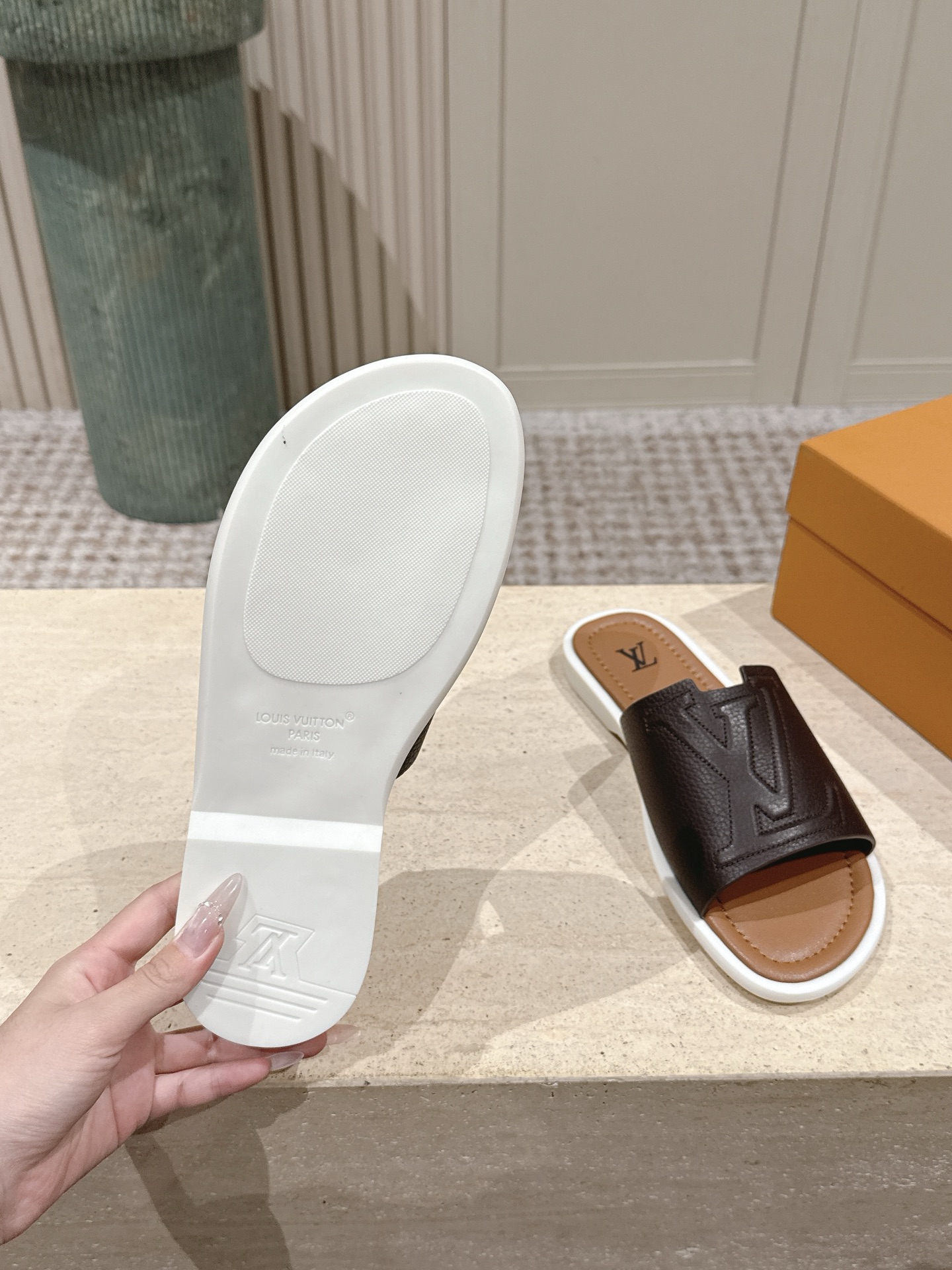 LV Style Leather Women's Shoes style reference detail image 9 from source 783685