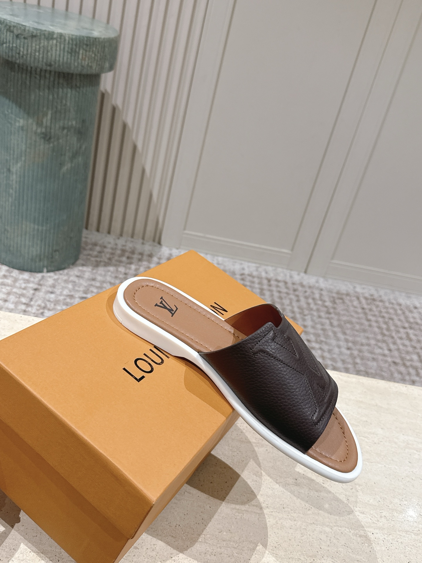 LV Style Leather Women's Shoes style reference detail image 4 from source 783685