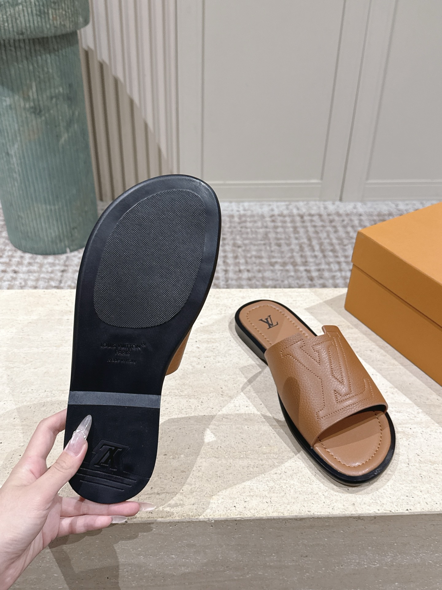 LV Style Leather Women's Shoes style reference detail image 9 from source 783686