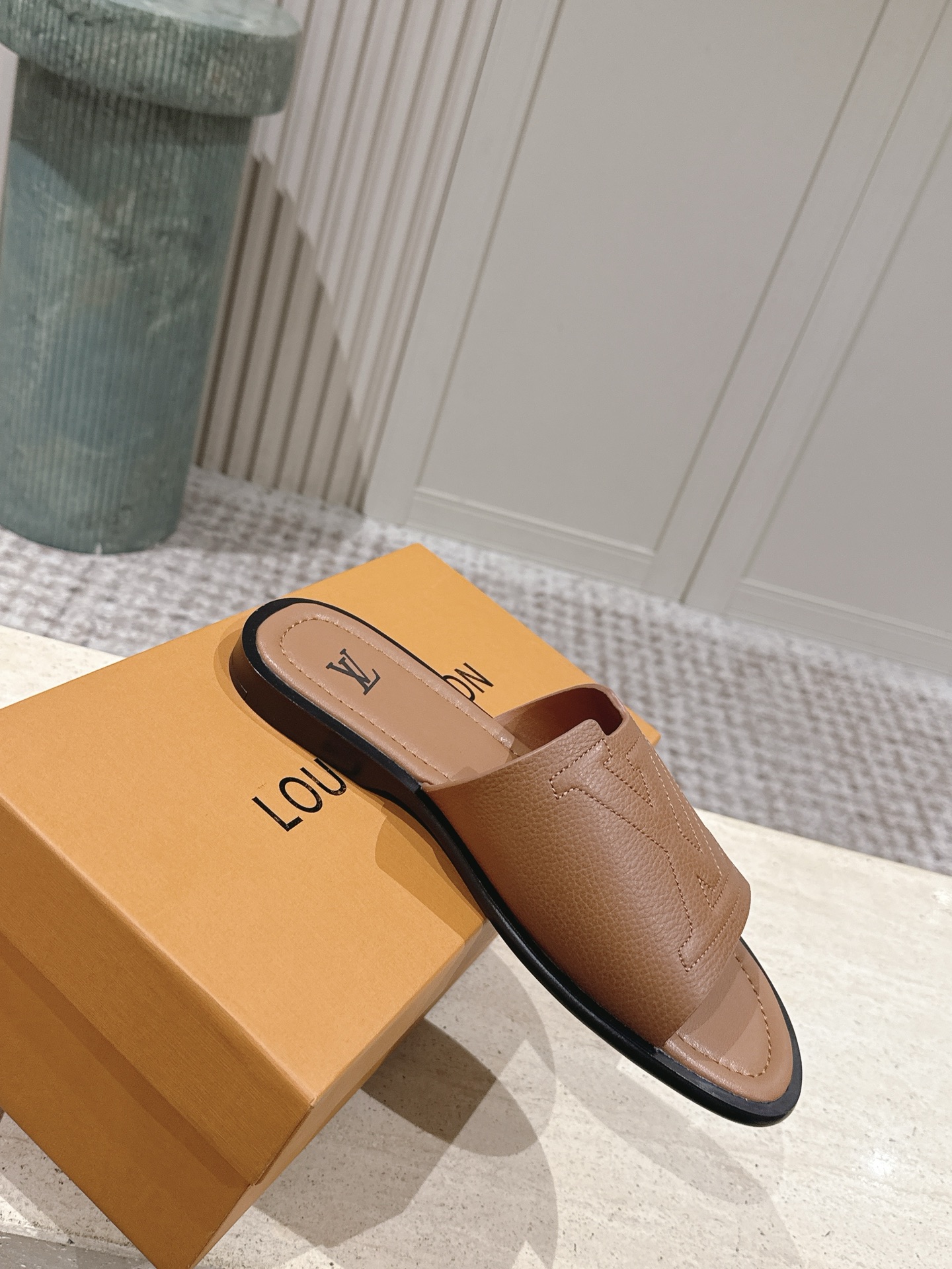 LV Style Leather Women's Shoes style reference detail image 4 from source 783686