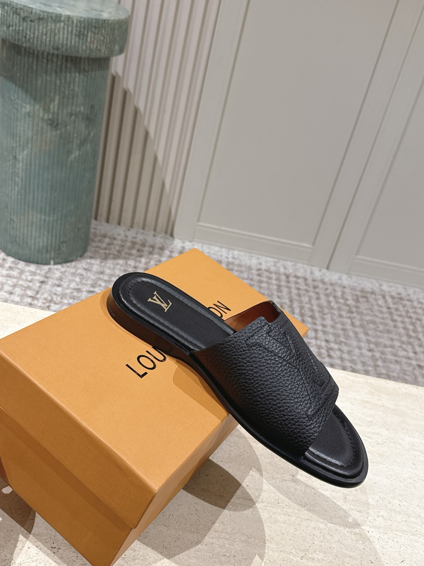 LV Style Leather Women's Shoes style reference detail image 4 from source 783687