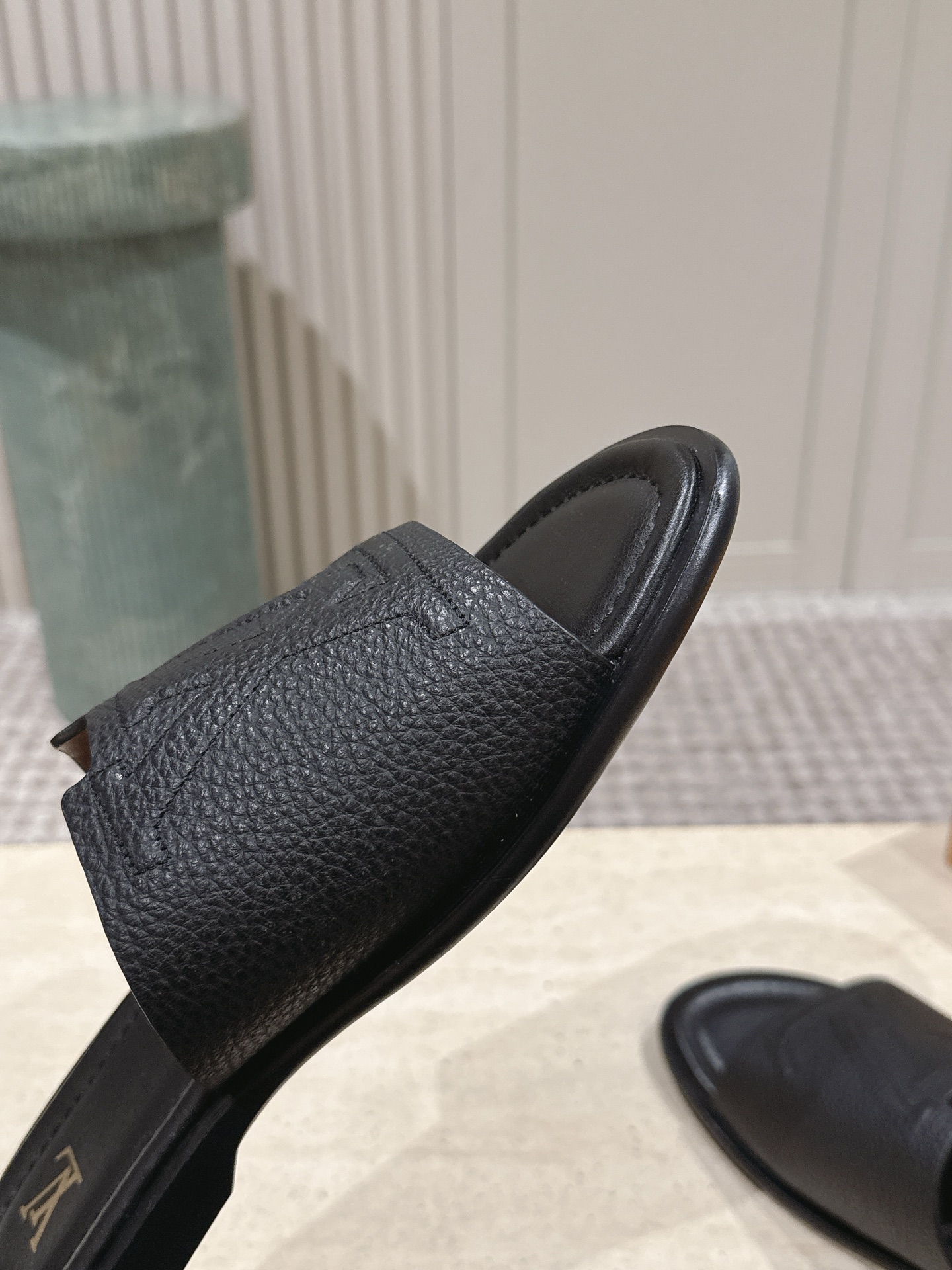 LV Style Leather Women's Shoes style reference detail image 8 from source 783687
