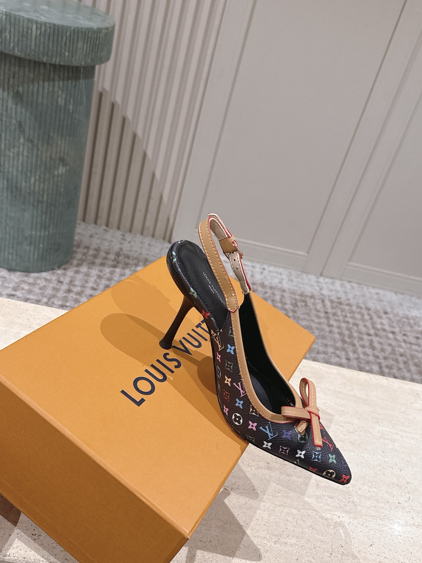 LV Style Leather Women's Shoes style reference detail image 4 from source 783688