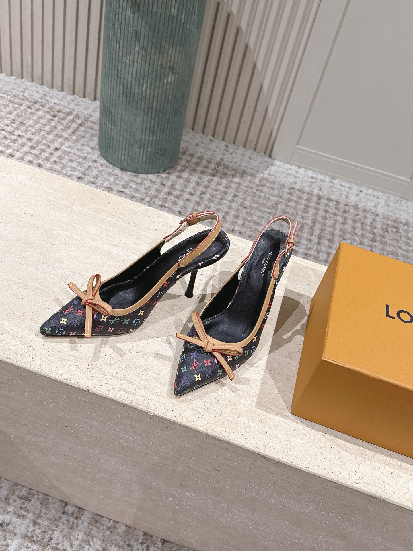 LV Style Leather Women's Shoes style reference detail image 3 from source 783688