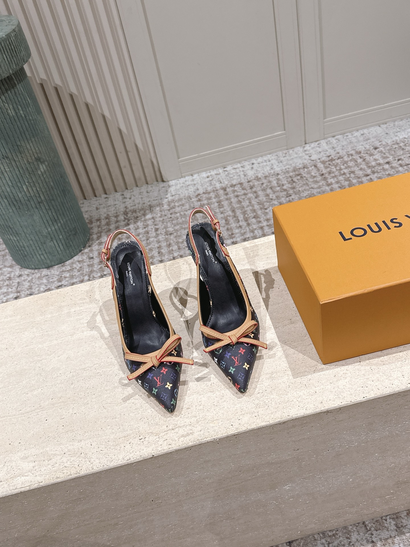 LV Style Leather Women's Shoes style reference detail image 2 from source 783688