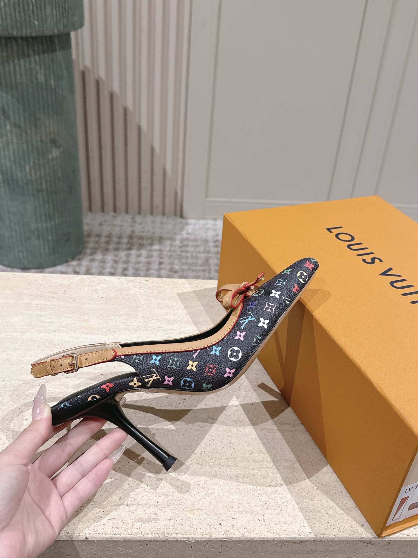 LV Style Leather Women's Shoes style reference detail image 5 from source 783688