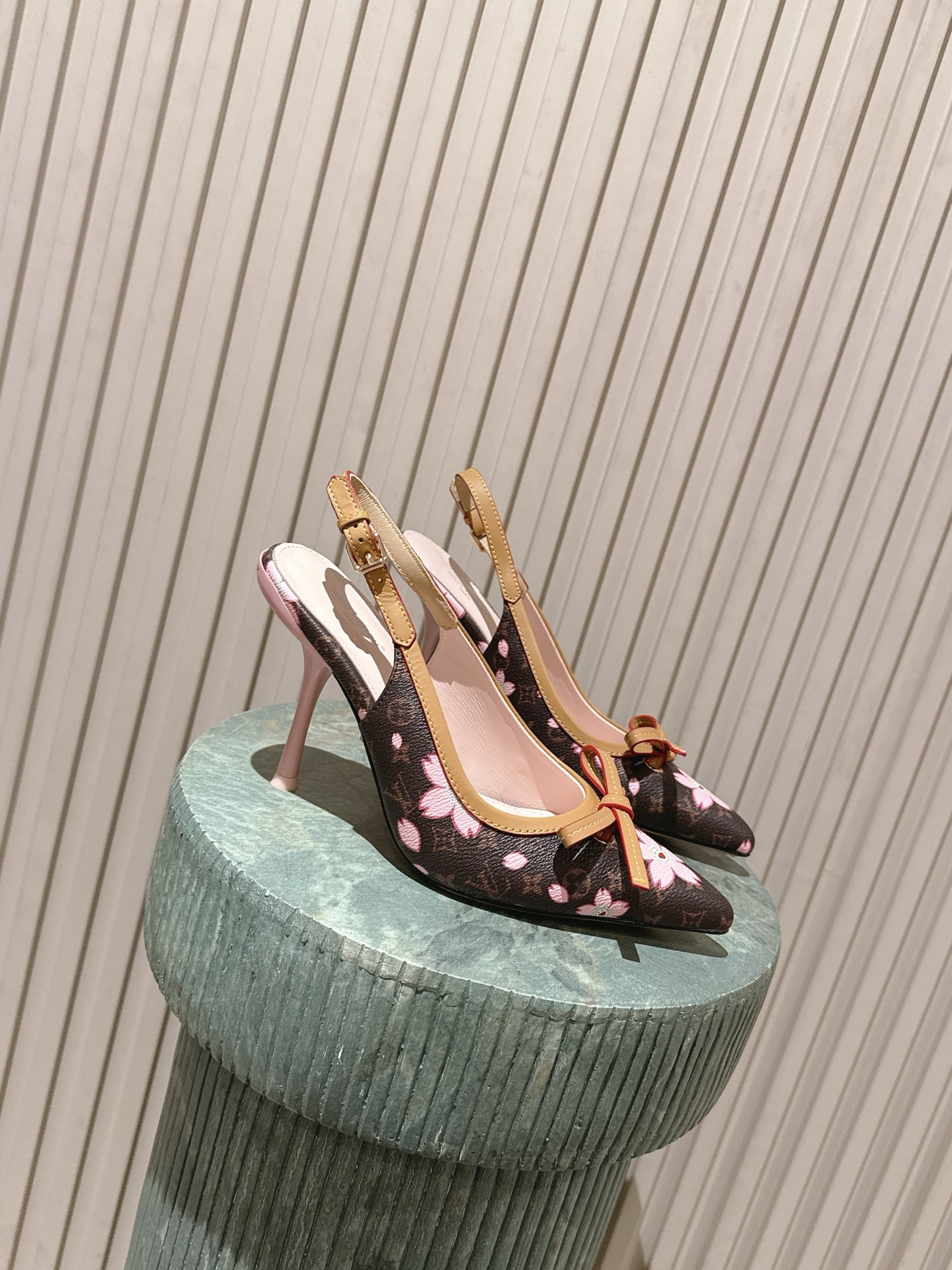 LV Style Leather Women's Shoes style reference detail image 1 from source 783691