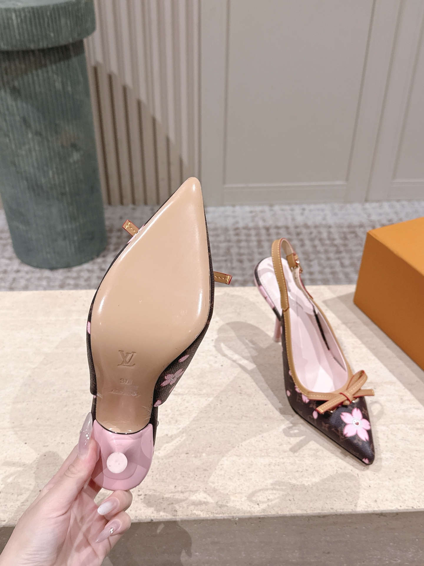 LV Style Leather Women's Shoes style reference detail image 9 from source 783691