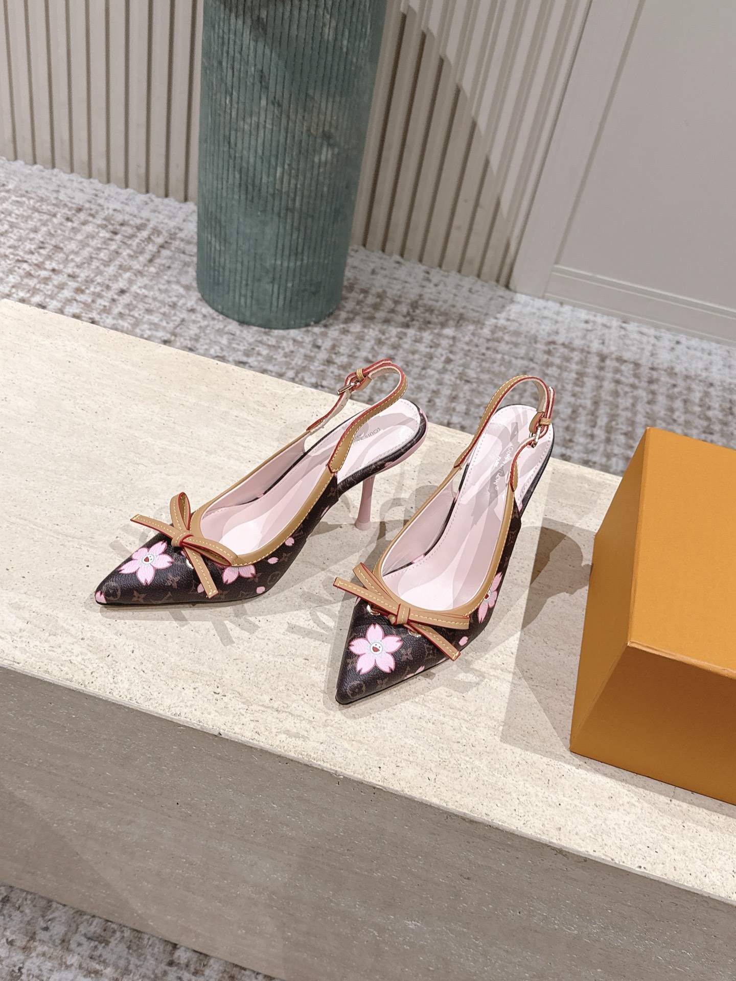 LV Style Leather Women's Shoes style reference detail image 3 from source 783691