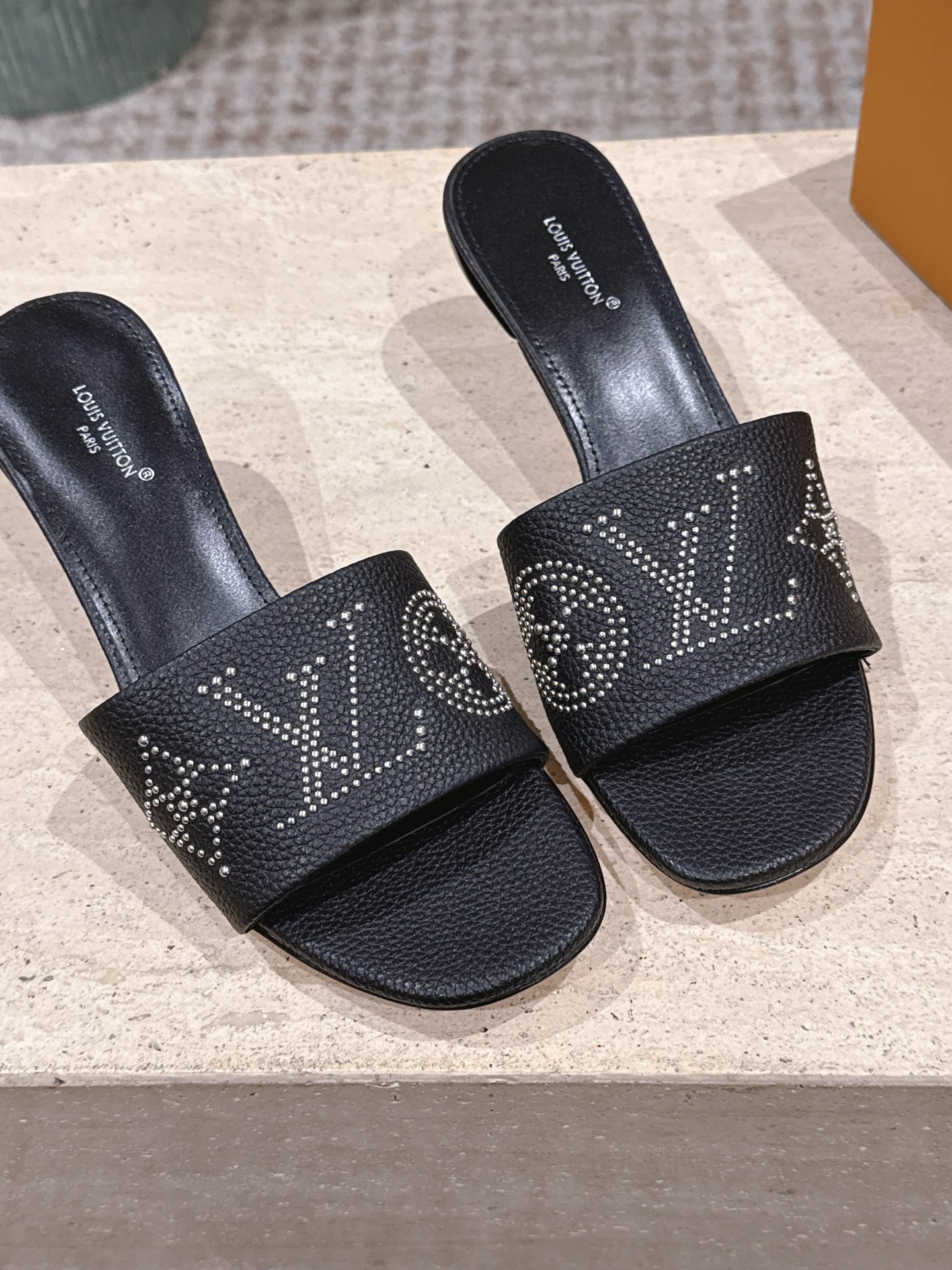 LV Style Leather Women's Shoes style reference detail image 8 from source 783697