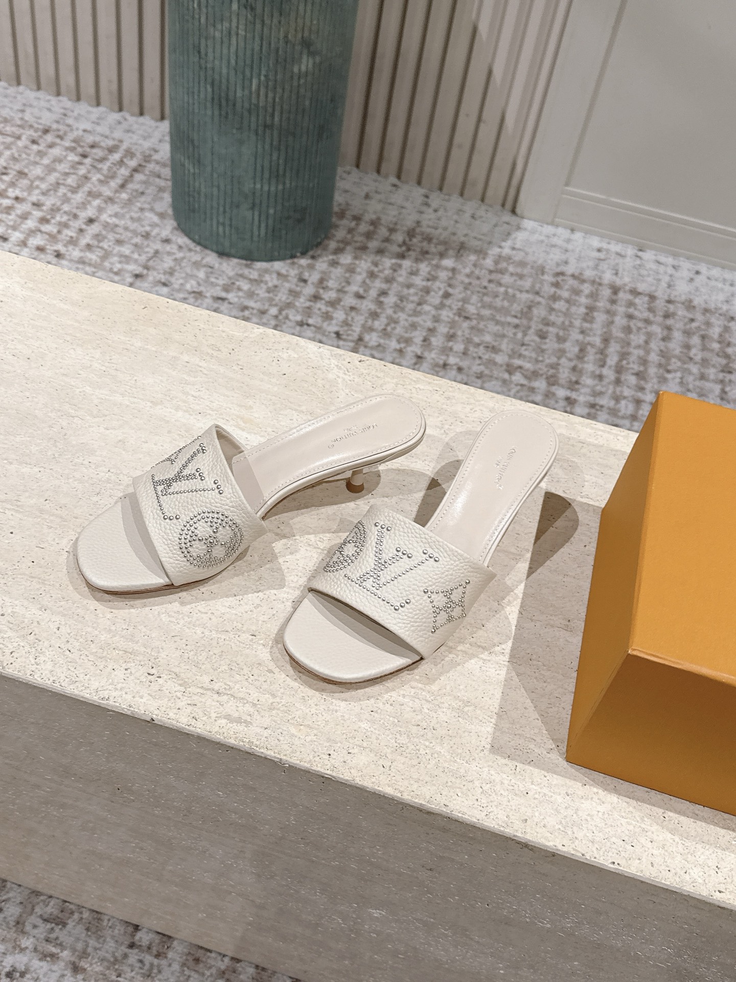 LV Style Leather Women's Shoes style reference detail image 3 from source 783698