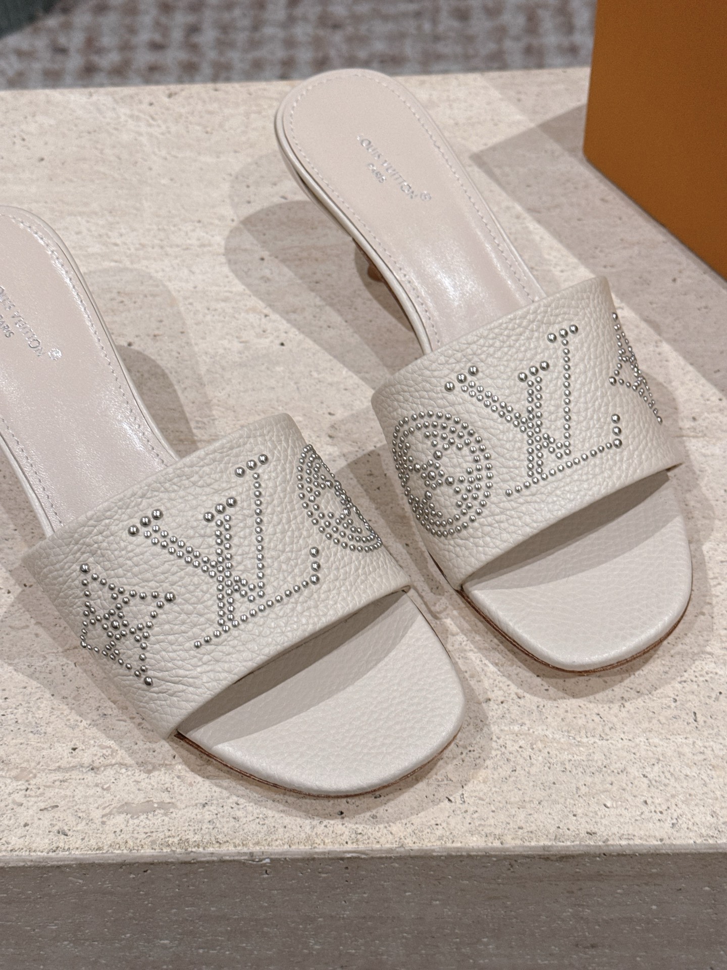 LV Style Leather Women's Shoes style reference detail image 8 from source 783698
