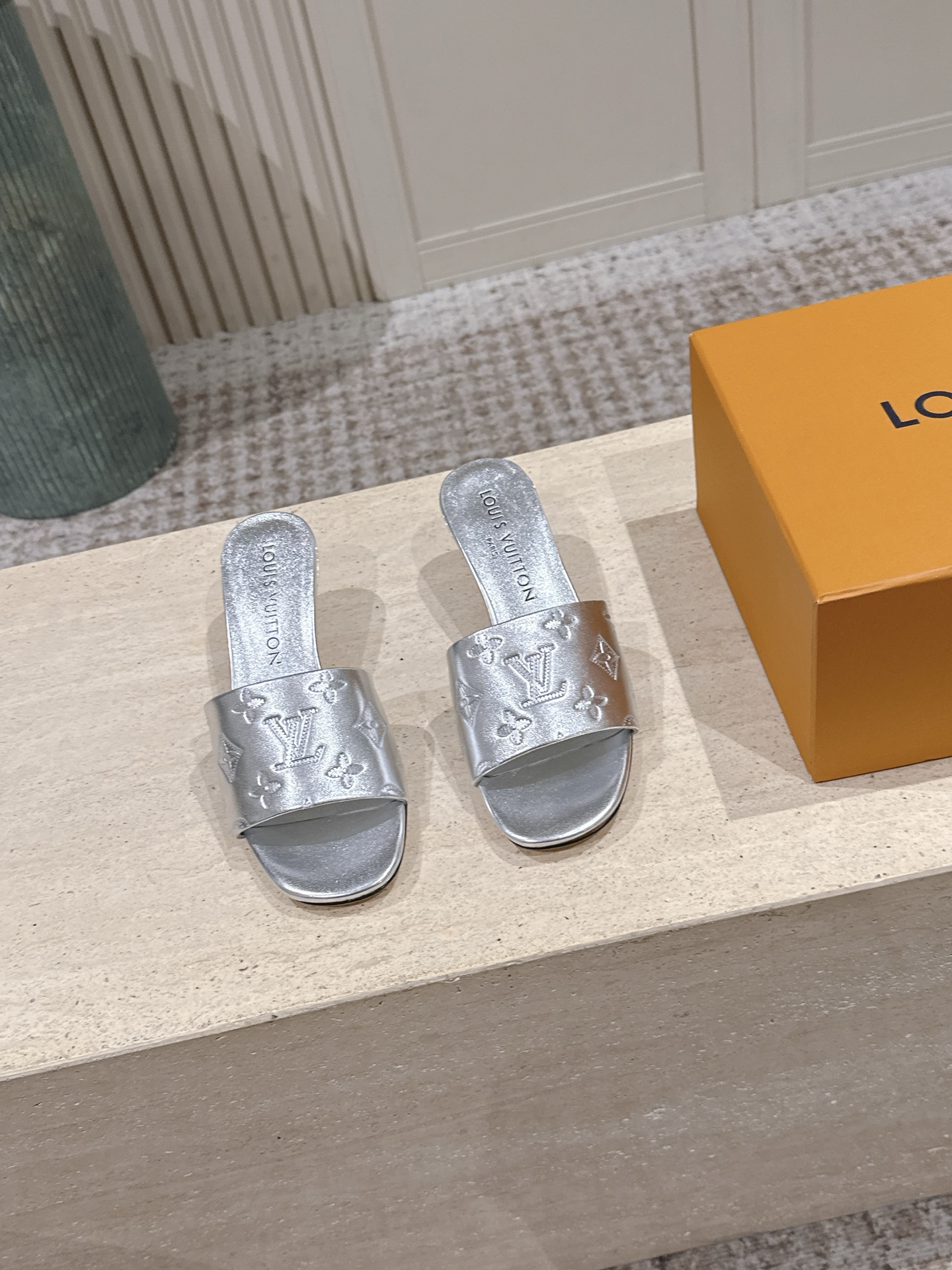 LV Style Leather Women's Shoes style reference detail image 2 from source 783703
