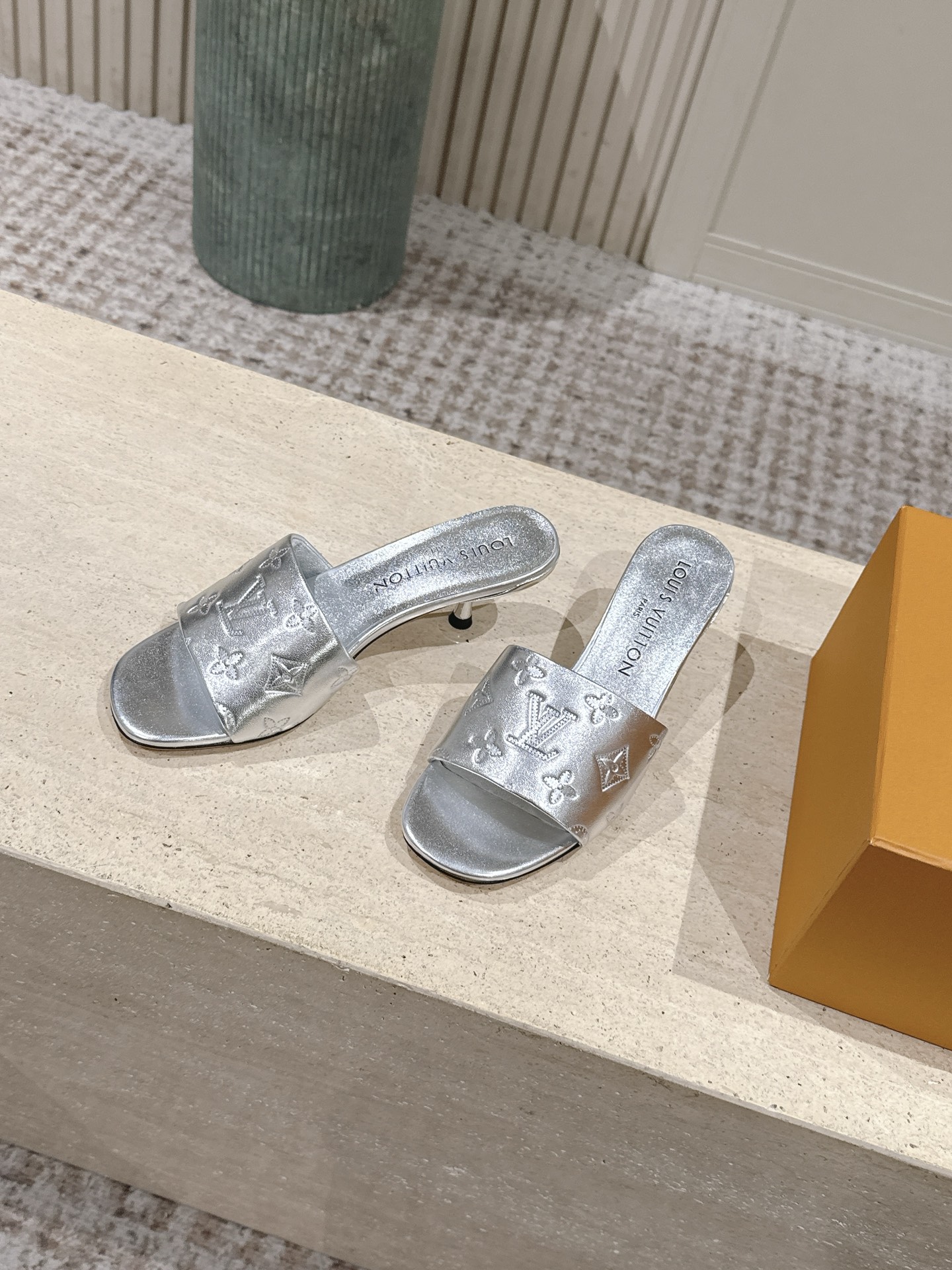 LV Style Leather Women's Shoes style reference detail image 3 from source 783703