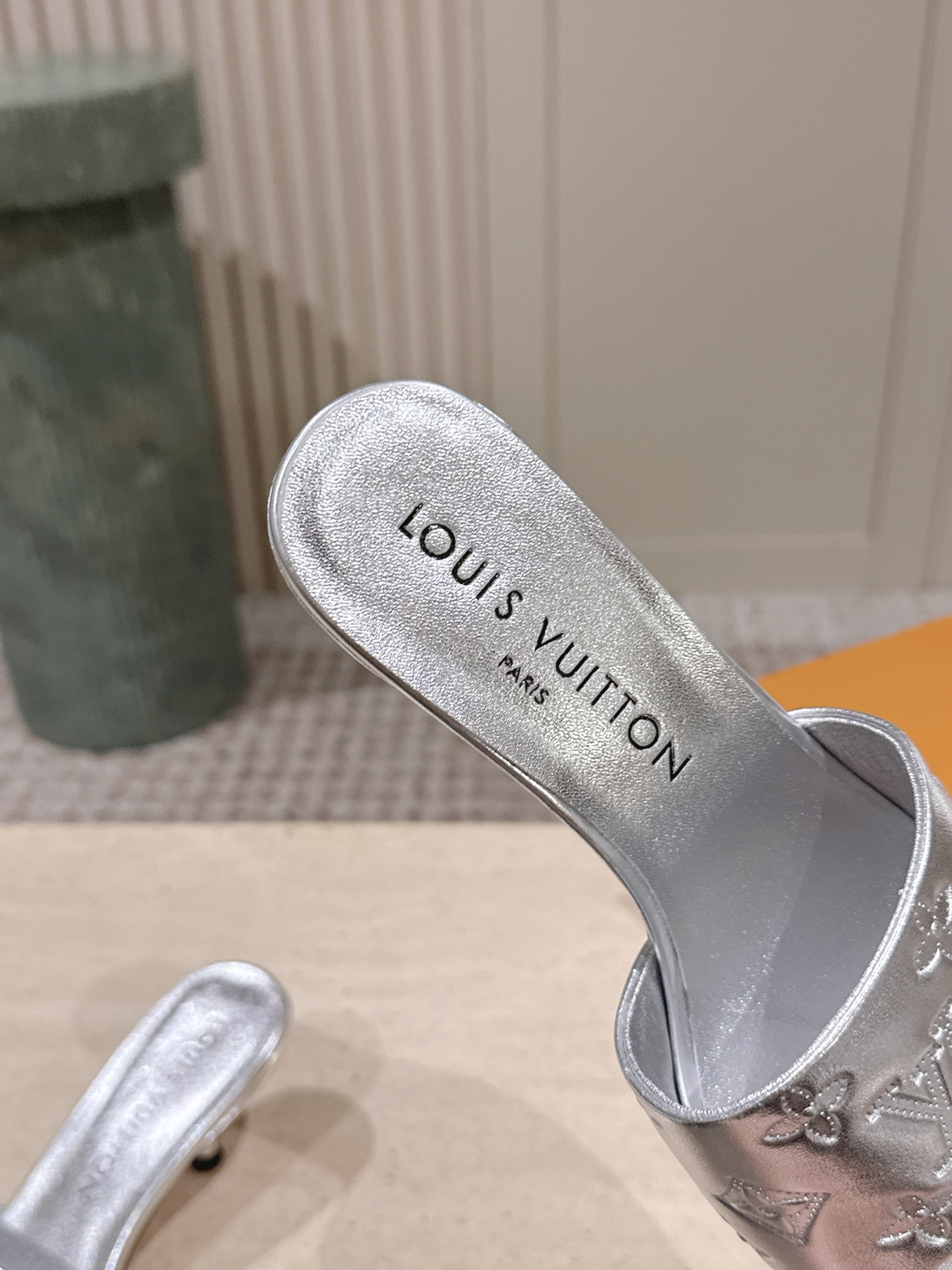 LV Style Leather Women's Shoes style reference detail image 8 from source 783703