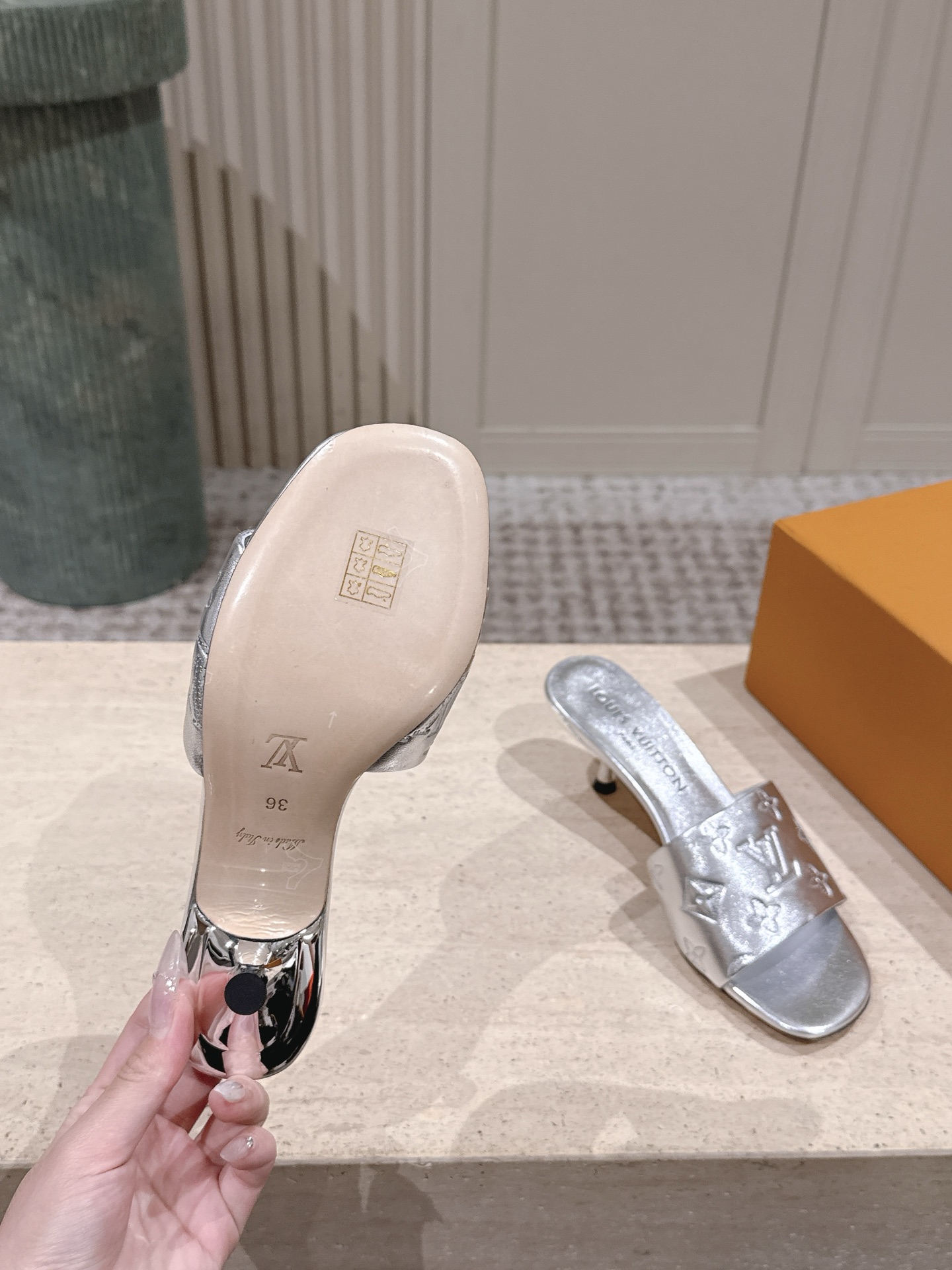LV Style Leather Women's Shoes style reference detail image 9 from source 783703