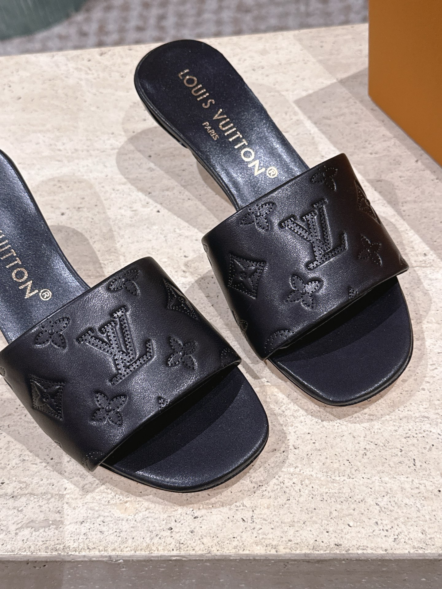 LV Style Leather Women's Shoes style reference detail image 8 from source 783704