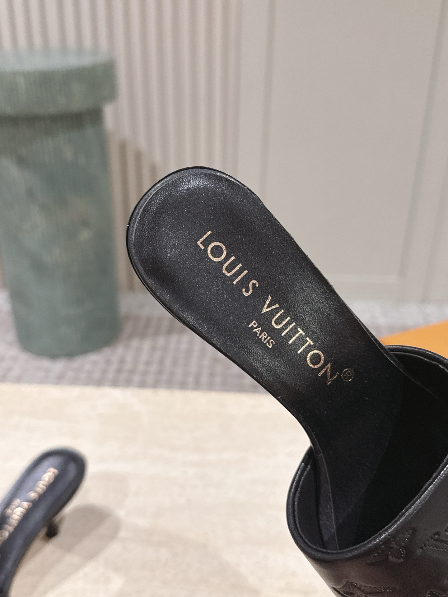 LV Style Leather Women's Shoes style reference detail image 6 from source 783704