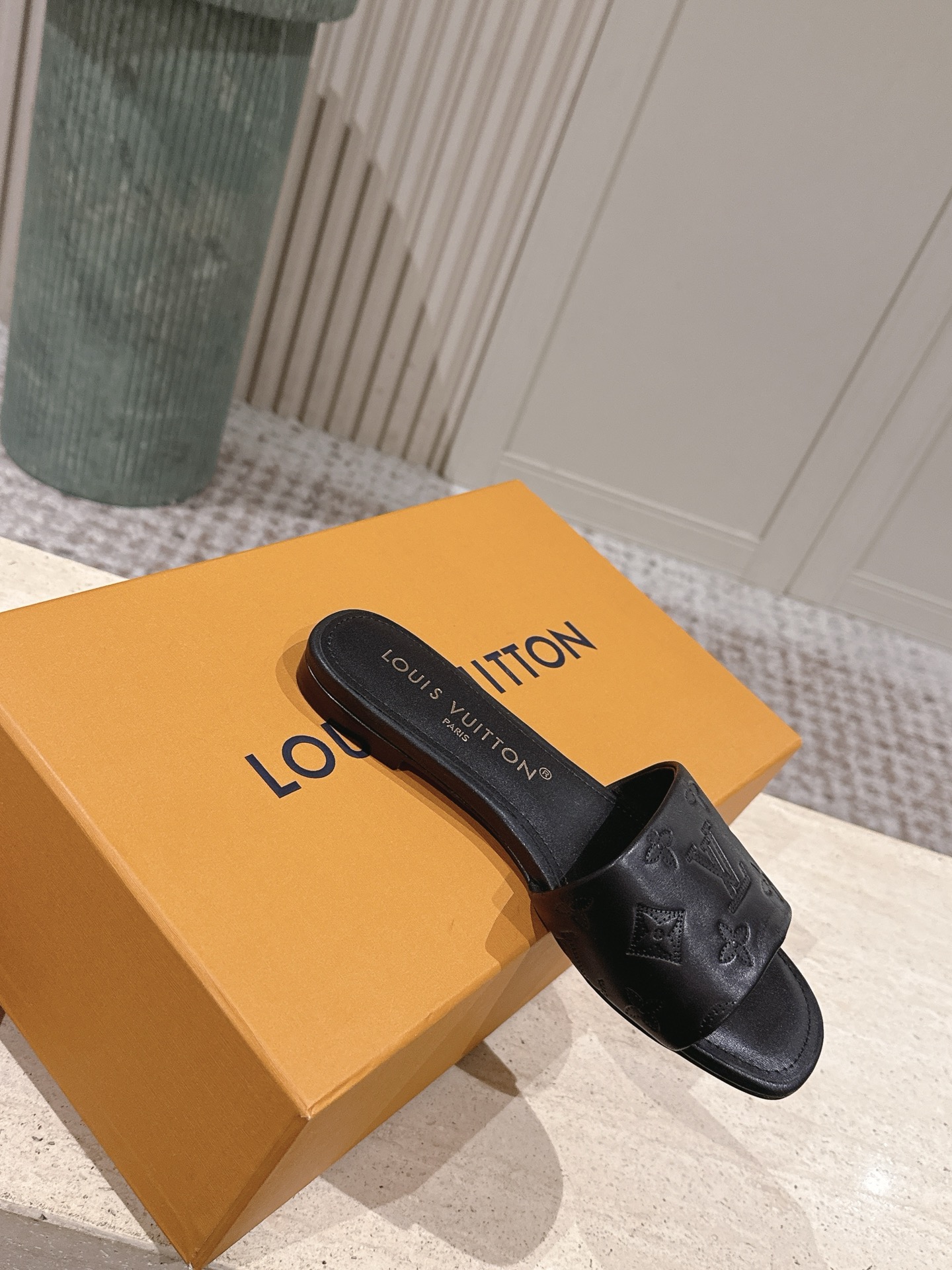 LV Style Leather Women's Shoes style reference detail image 4 from source 783706