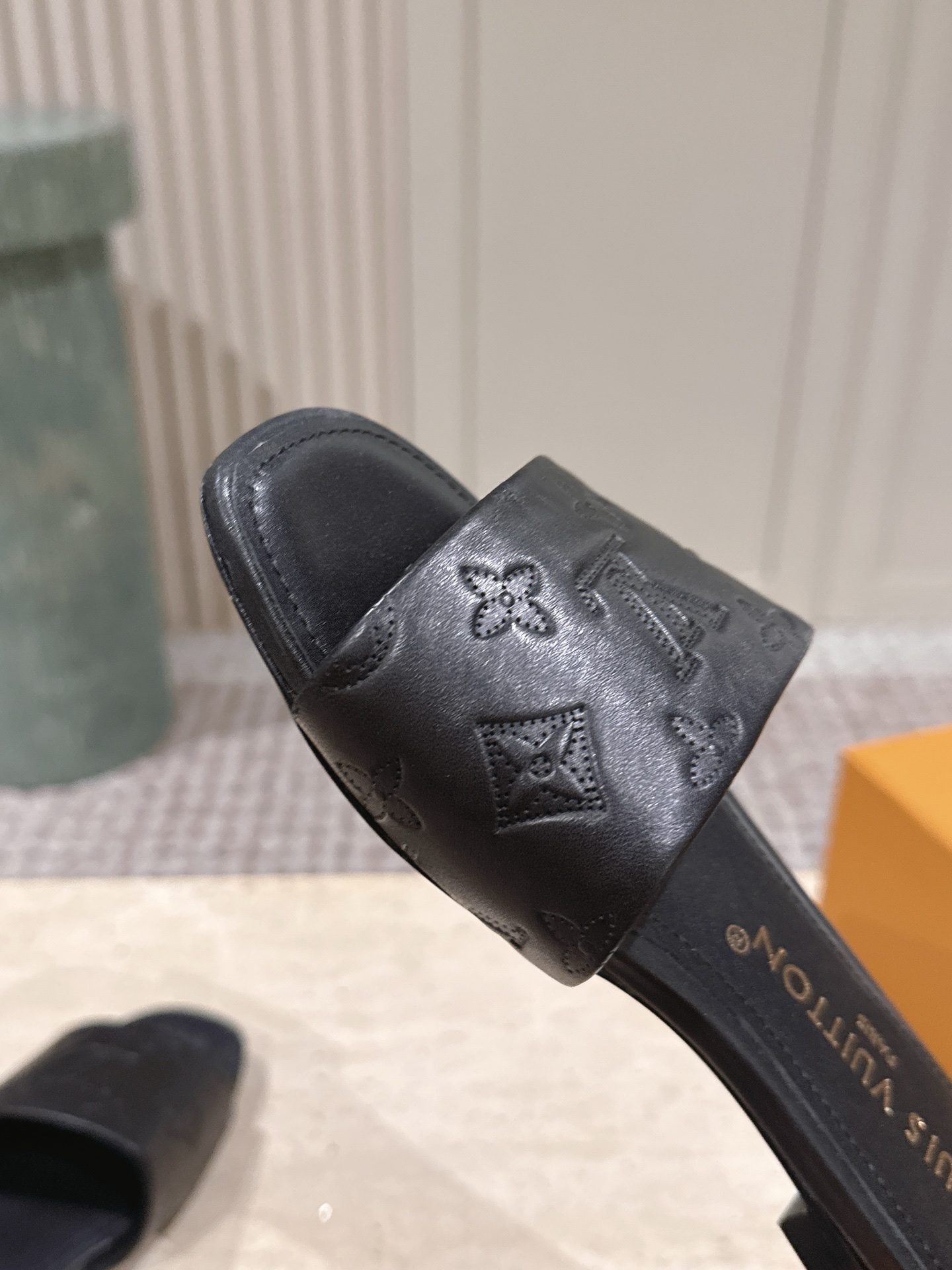 LV Style Leather Women's Shoes style reference detail image 8 from source 783706